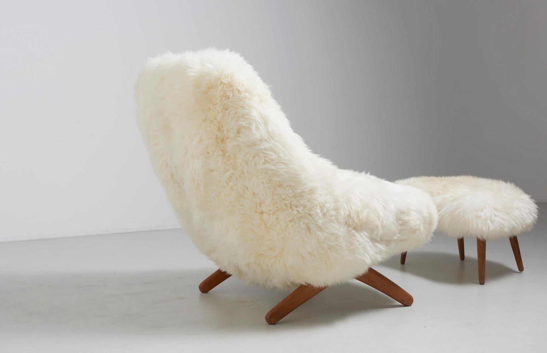 Danish Lounge Chair with Ottoman Designed by Illum Wikkelsø in 1959, Model ML 91