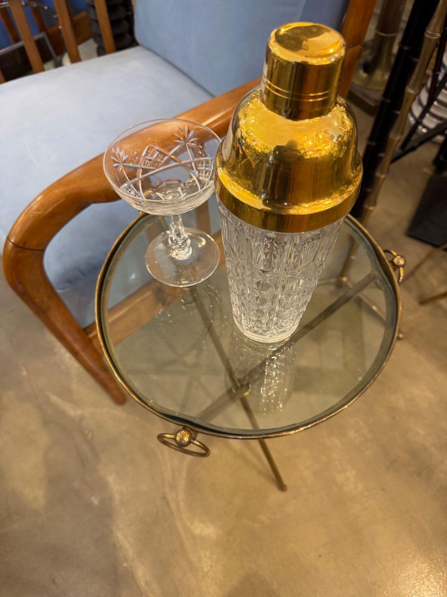 A lovely 1950s Fontana Arte style solid brass tripod martini table 5