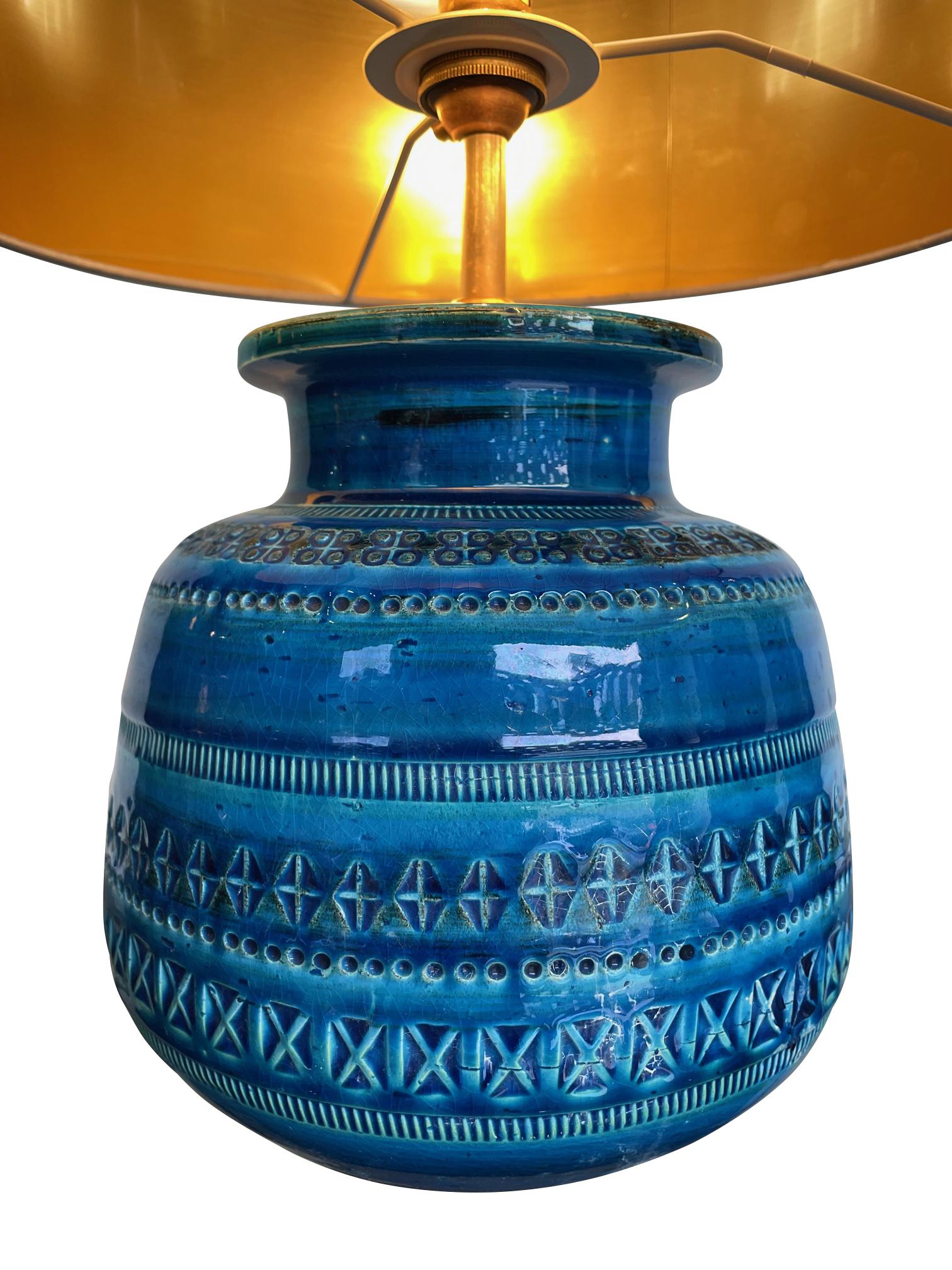 italien Jolie lampe Bitossi en céramique des années 1960 d'Aldo Londi dans la célèbre « Riviera Blue » en vente