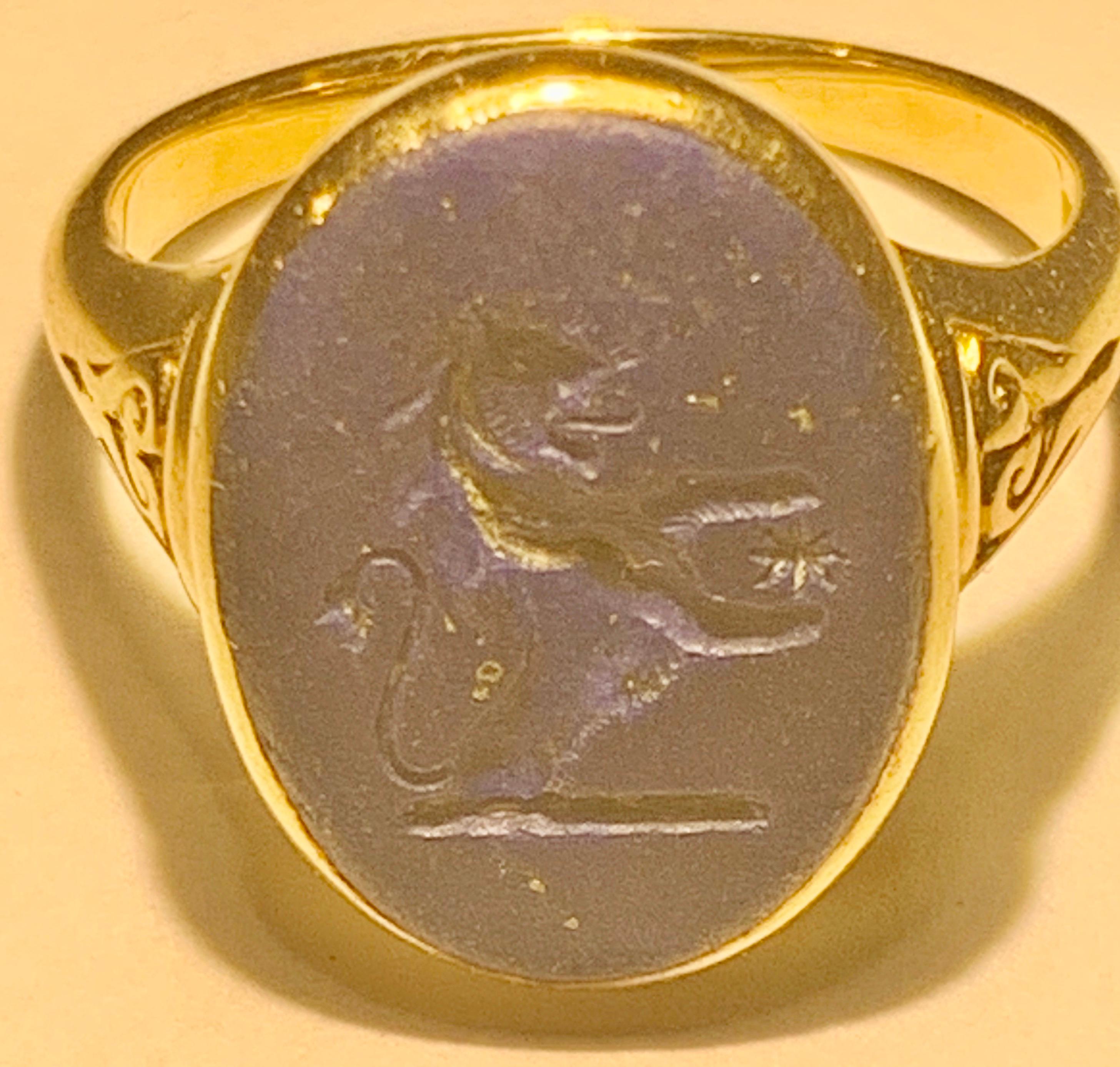 Lovely Antique Lapis Lazuli Gold Armorial Signet Ring 18k Gold 1