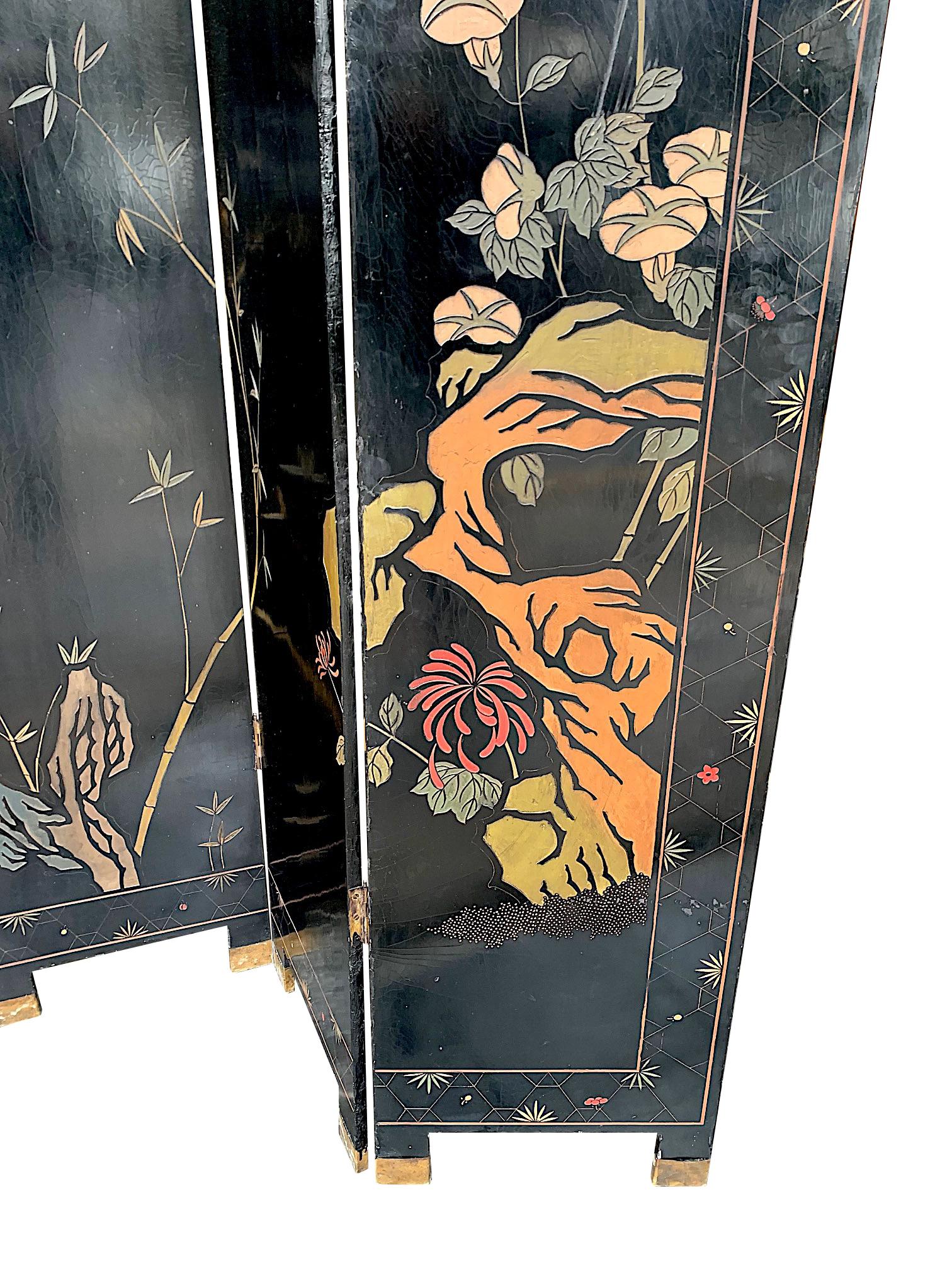 Mid-20th Century Lovely Four Panel Midcentury Chinese Lacquered Screen with Birds and Foliage