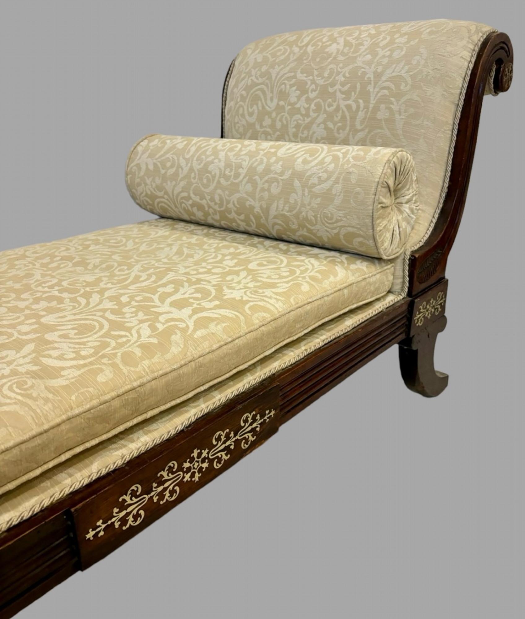 Britannique Magnifique lit de jour/chaise longue de style géorgien et régence en vente