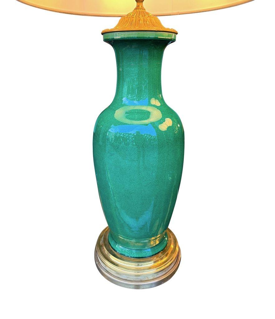 Une belle paire de lampes-vases italiennes à glaçure craquelée verte des années 1950 en vente 10