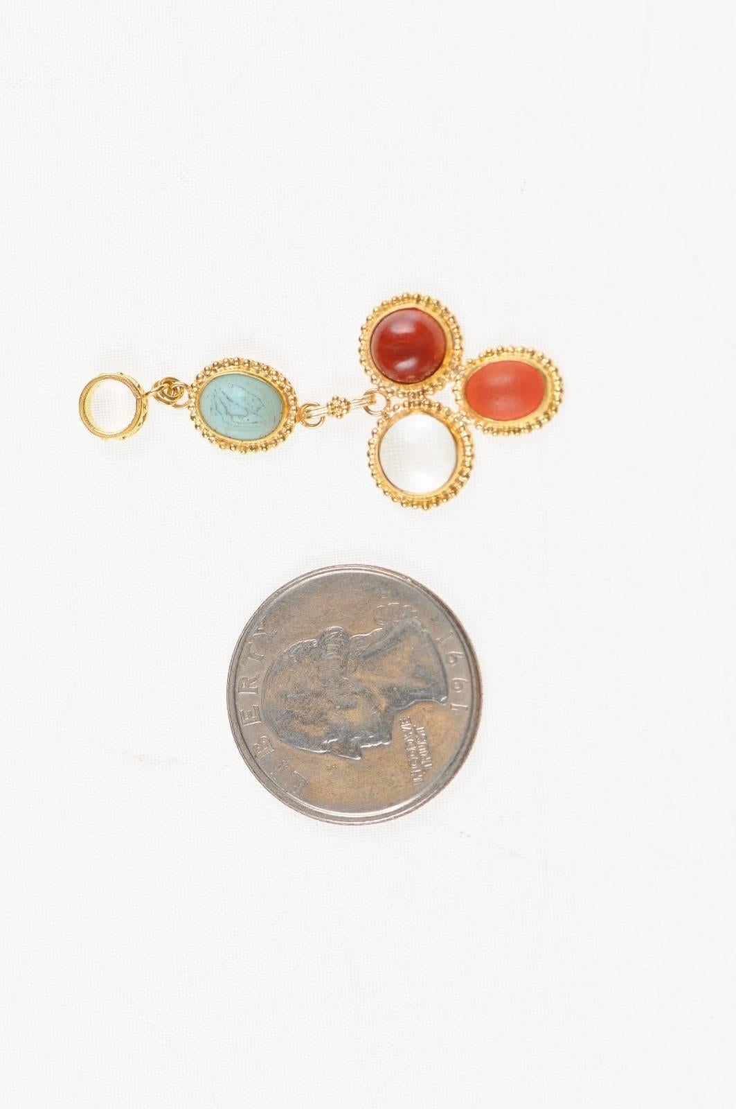 Ravissant collier pendentif en verre romain ancien multicolore 400 av. J.-C.-500 ap. J.-C. Bon état - En vente à Atlanta, GA