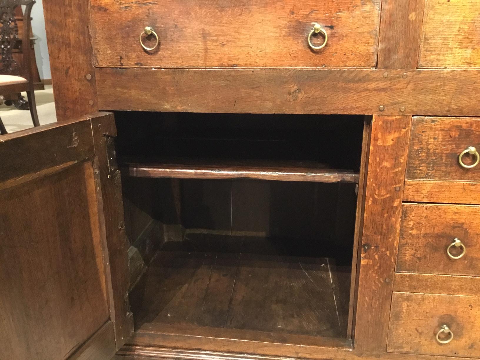 Lovely Oak Mid-18th Century Antique Dresser Base 9