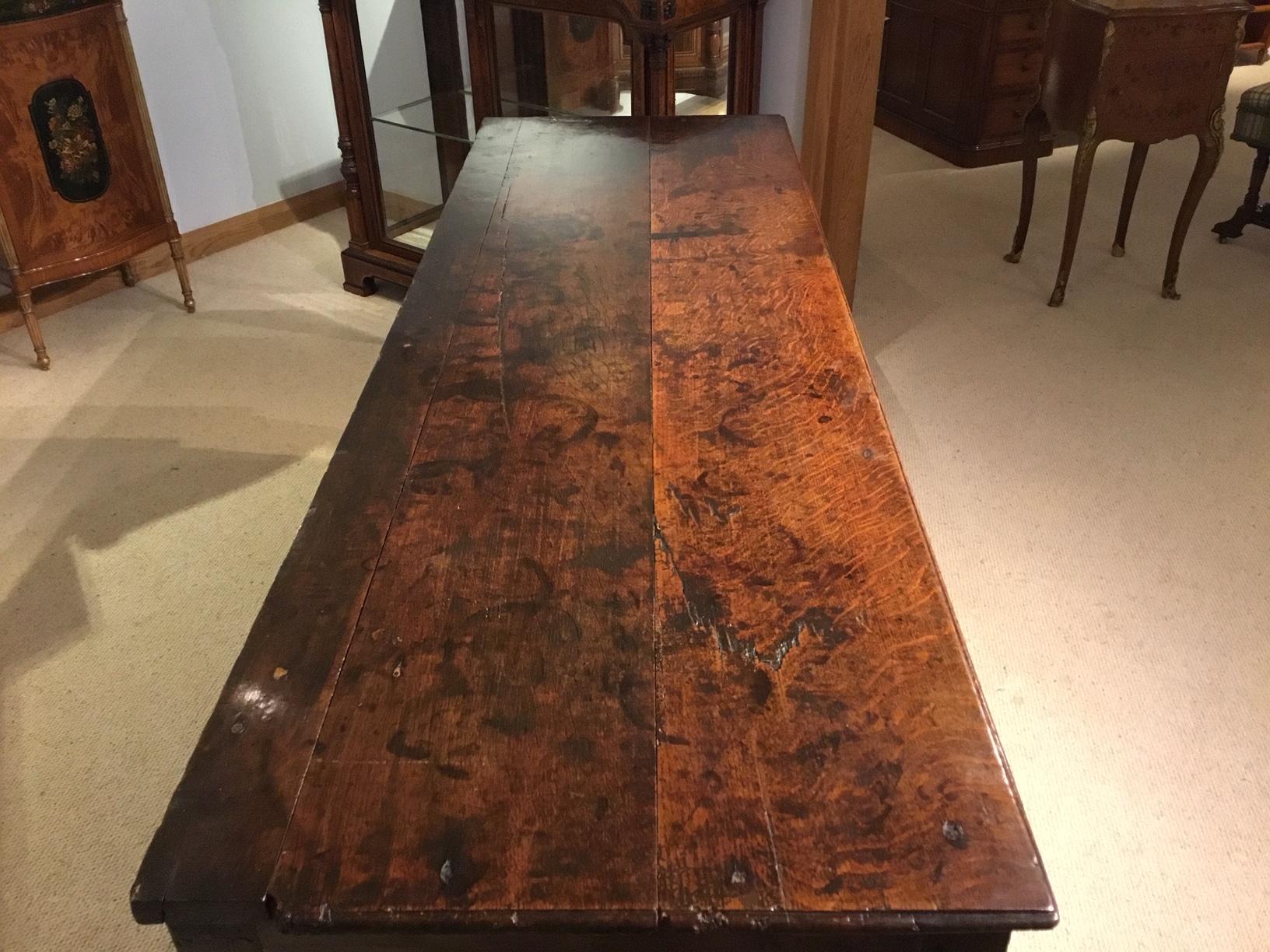 Lovely Oak Mid-18th Century Antique Dresser Base 2