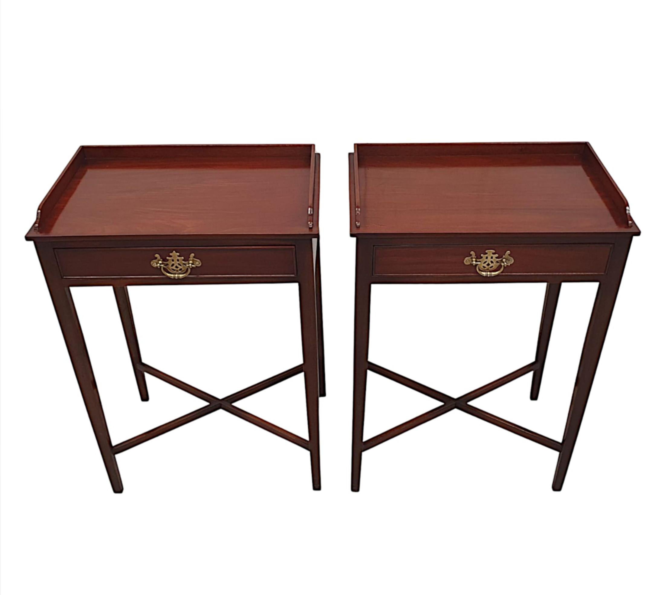 Lovely Pair of 20th Century Side Tables In Good Condition In Dublin, IE