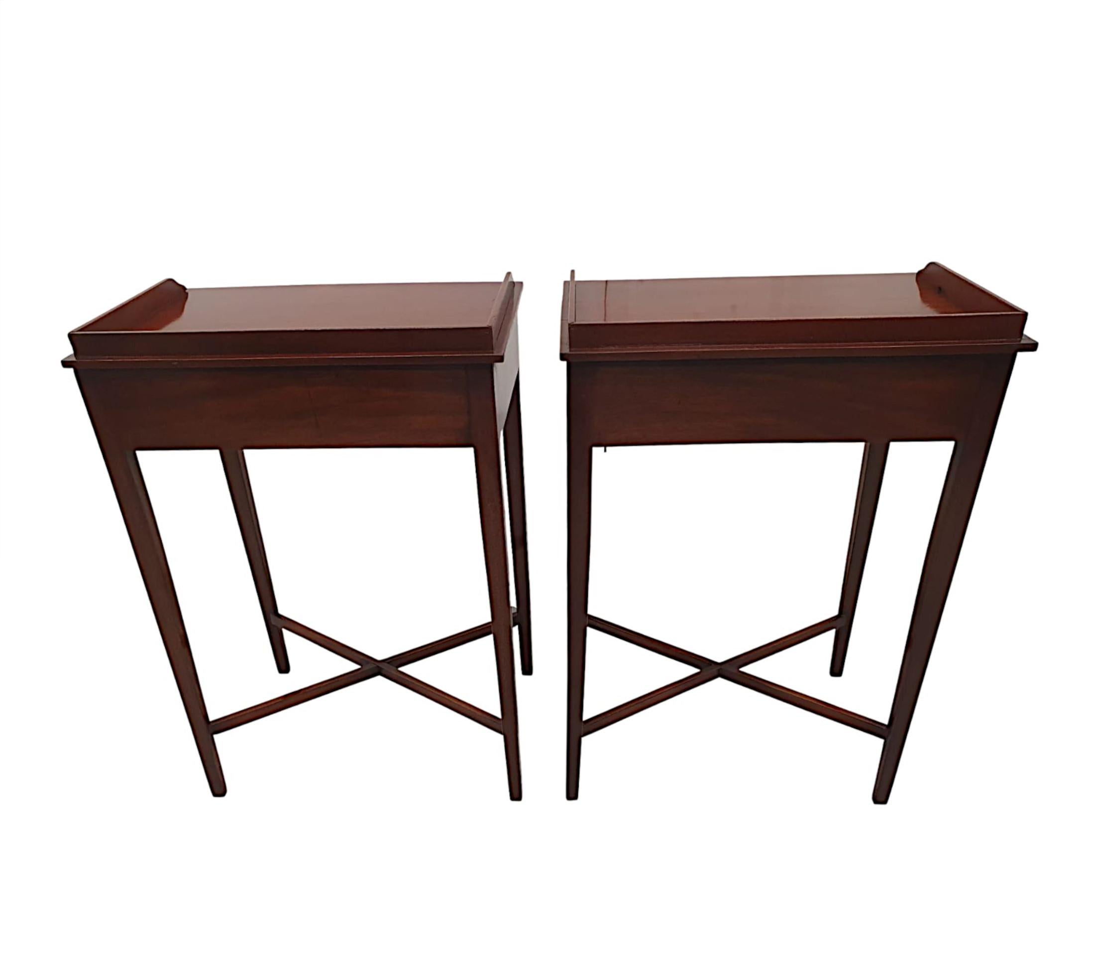 Lovely Pair of 20th Century Side Tables 1