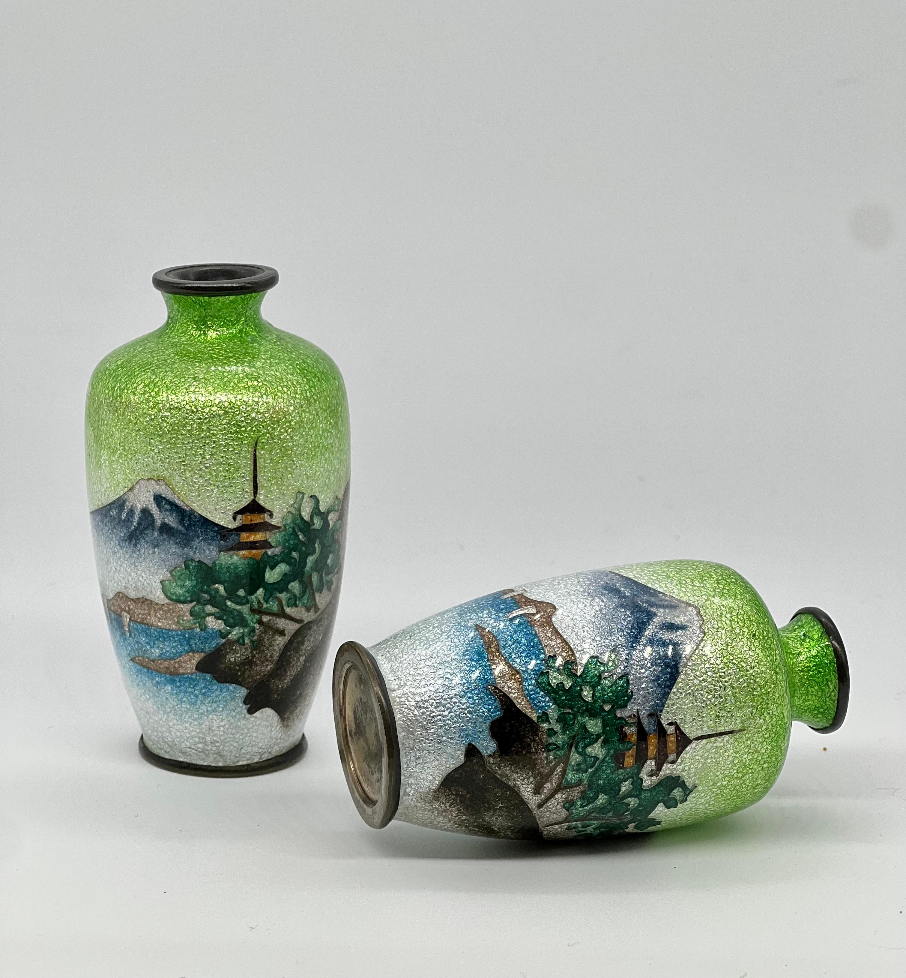 Lovely Pair of Antique Meiji Period Japanese Ginbari Cloisonne Vases, 19th C For Sale 9