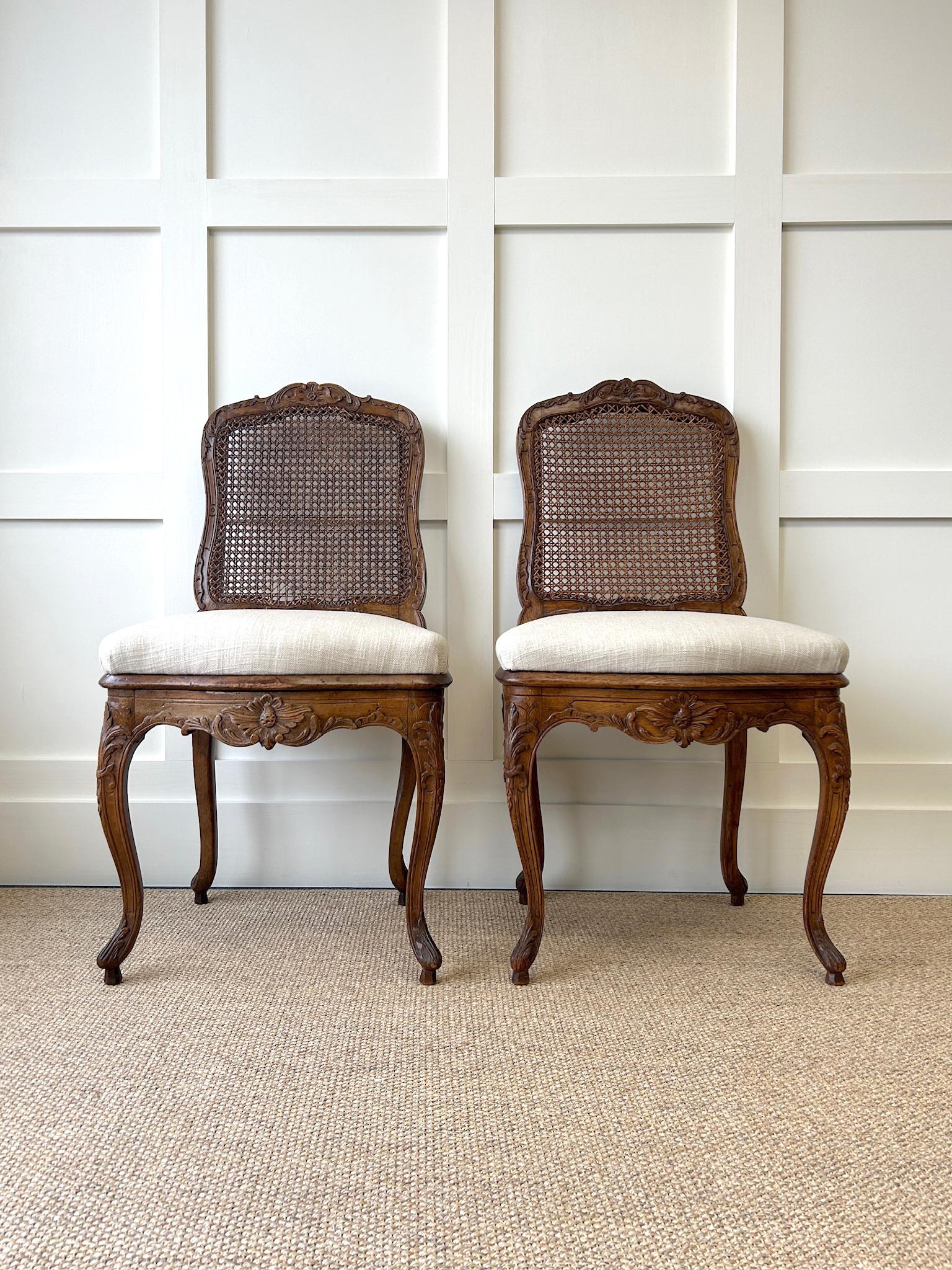 French Provincial A Lovely Pair of Early 19th Century French Salon Chairs For Sale