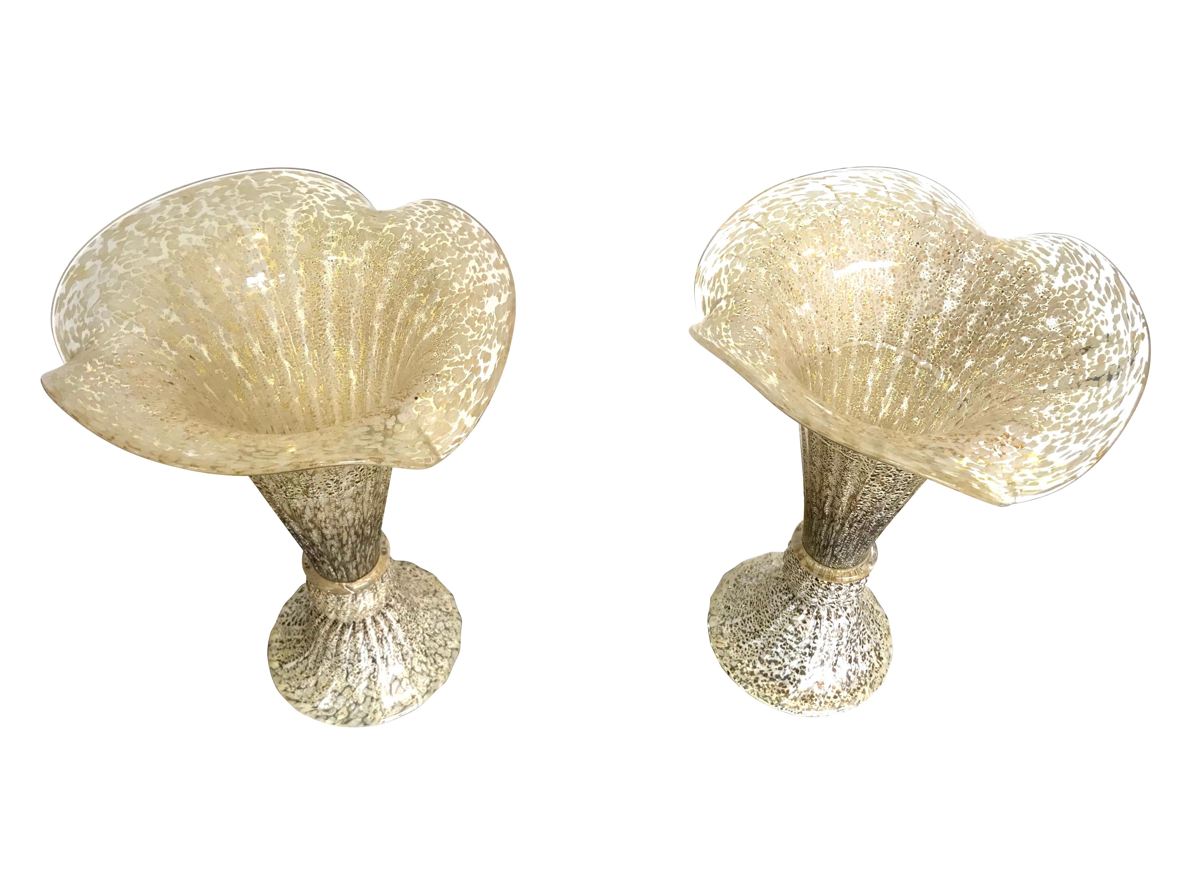 Lovely Pair of Murano Glass Fluted Lamps with Mottled Ribbed Finish 3