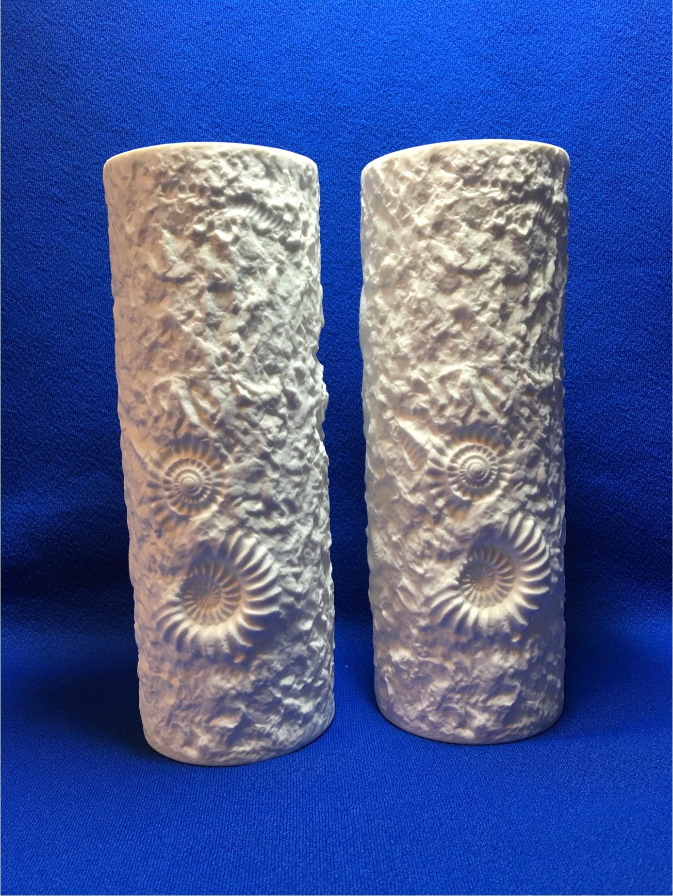 Lovely Pair of White Matte Fossil Rock Vases by Kaiser of Germany For Sale 1