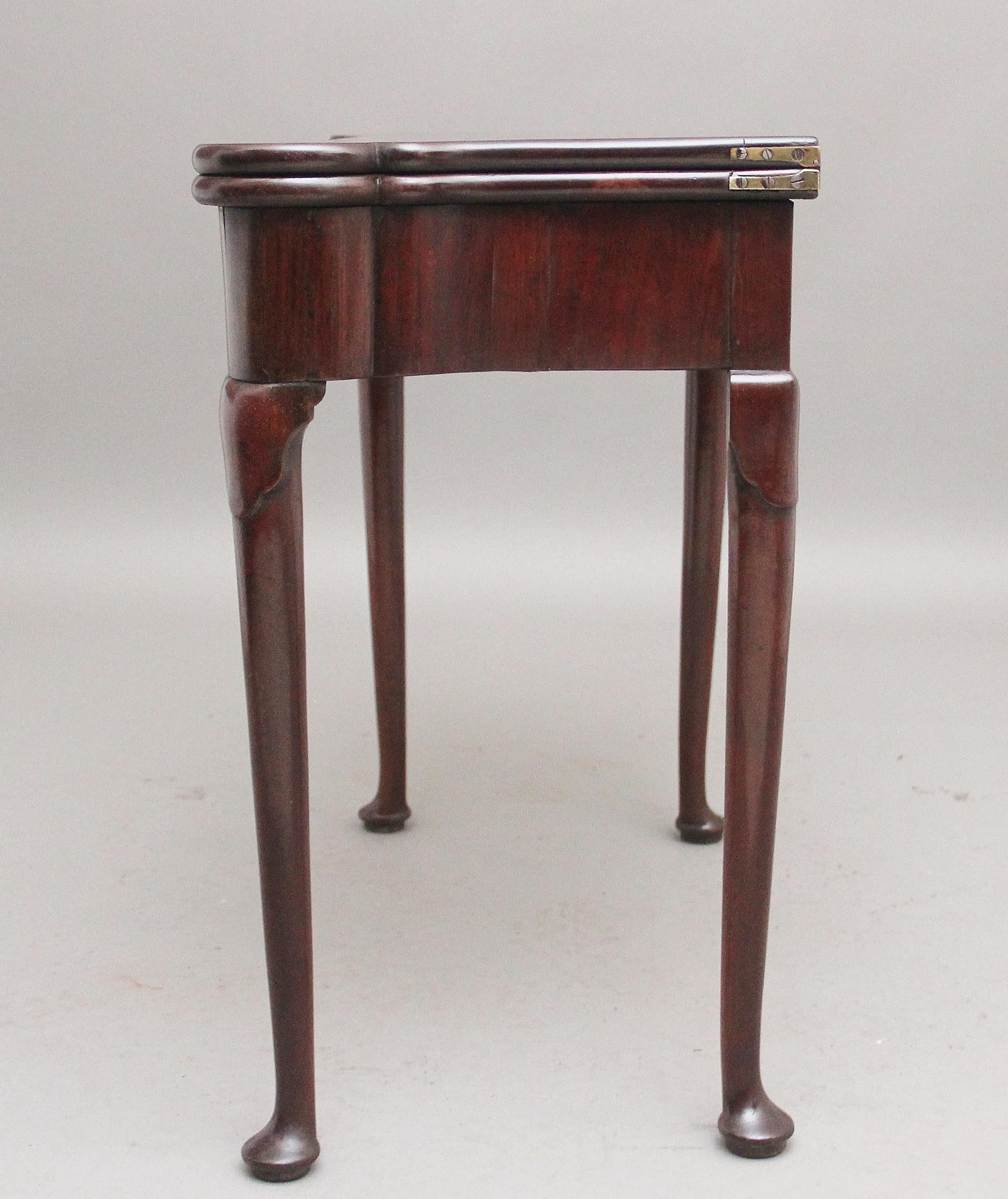 Lovely Quality Mid-18th Century Mahogany Card Table For Sale 3