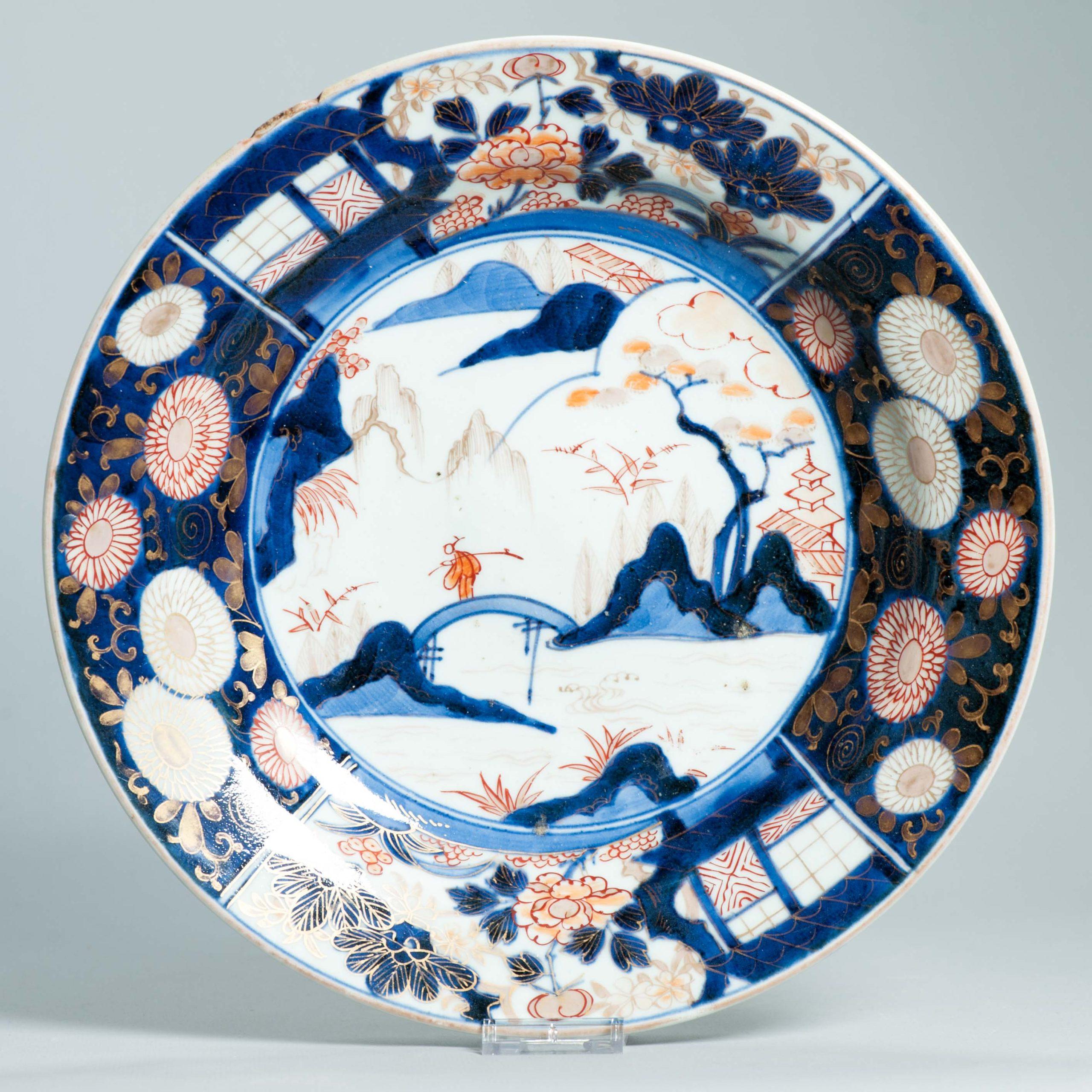A Lovely geformt 17C Edo Periode Seltene Porzellan Disherman Fischer Emaille im Angebot 3