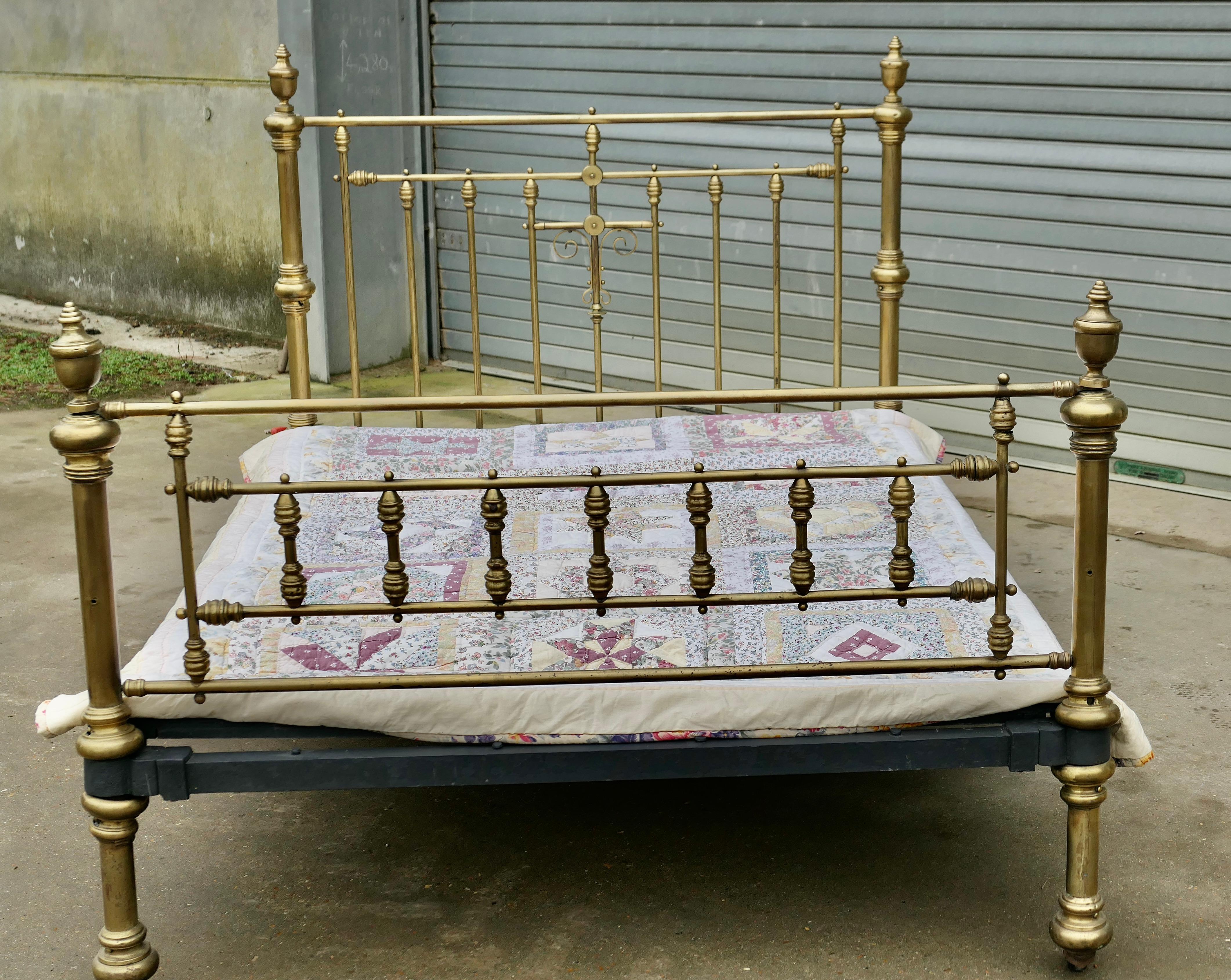 A Lovely Victorian Arts and Crafts Brass Double Bed 2