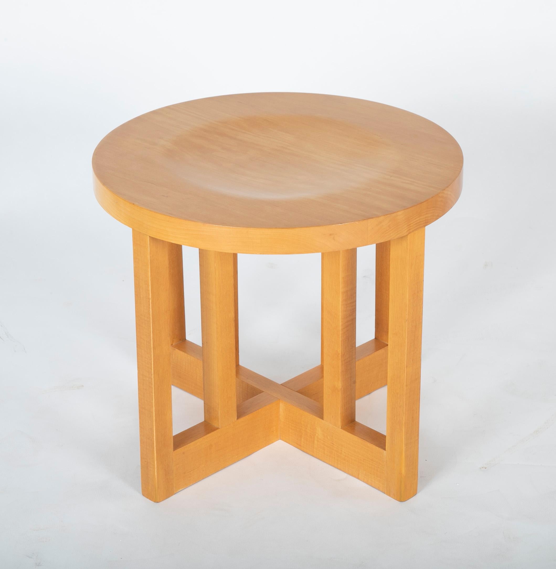A Maple side table / stool designed by Richard Meire for Knoll circa 1982. 
Literature: Richard Meier: Architect, Meier, pg. 234 Richard Meier: Art and Architecture, Blouin MacBain, pg. 88 KnollStudio, price list, 1988, pg. 56.