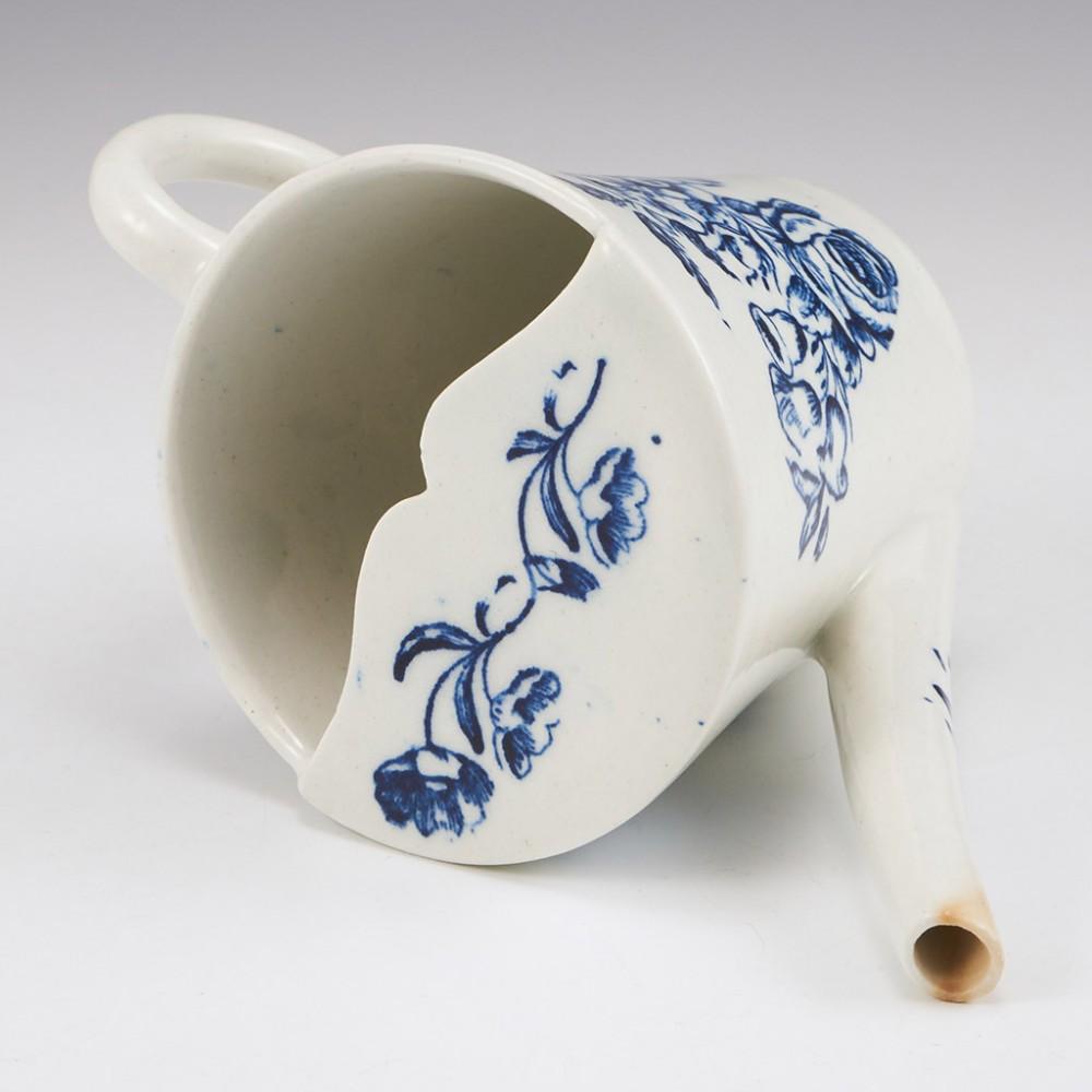 A Lowestoft Porcelain Feeding Cup c1775 For Sale 1