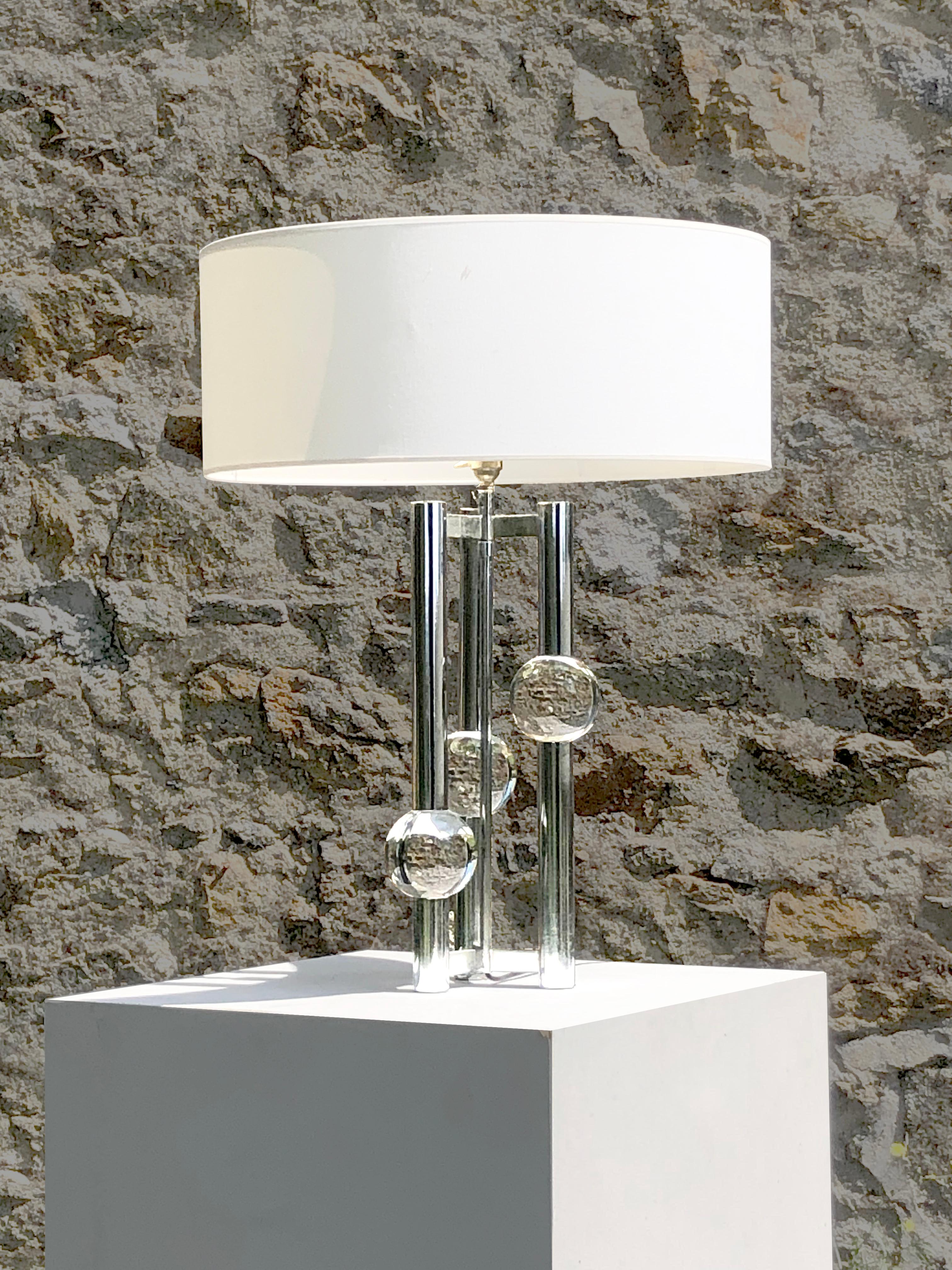 A Luxurious SEVENTIES SPACE-AGE Table LAMP, in MAISON CHARLES Style, France 1970 For Sale 2