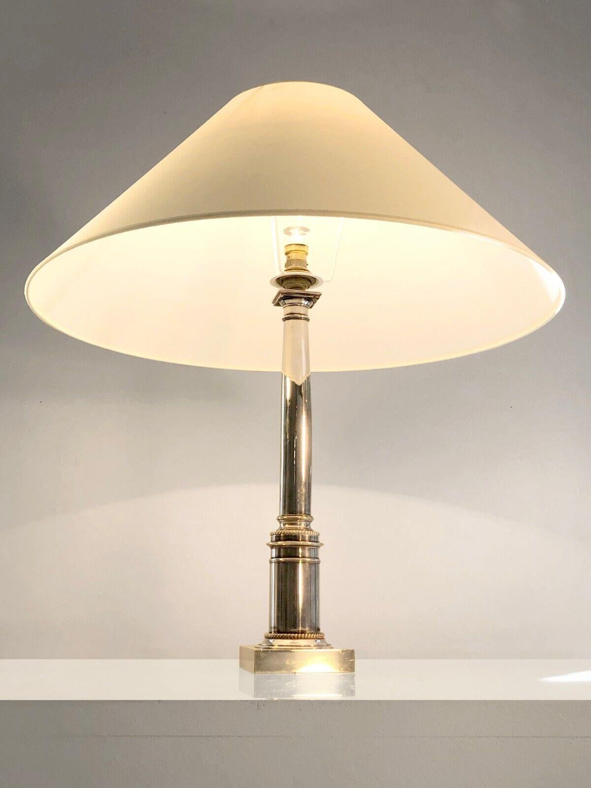 Néoclassique Luxueuse lampe de table SHABBY-CHIC NEOCLASSICAL BRONZE argentée, France 1970 en vente