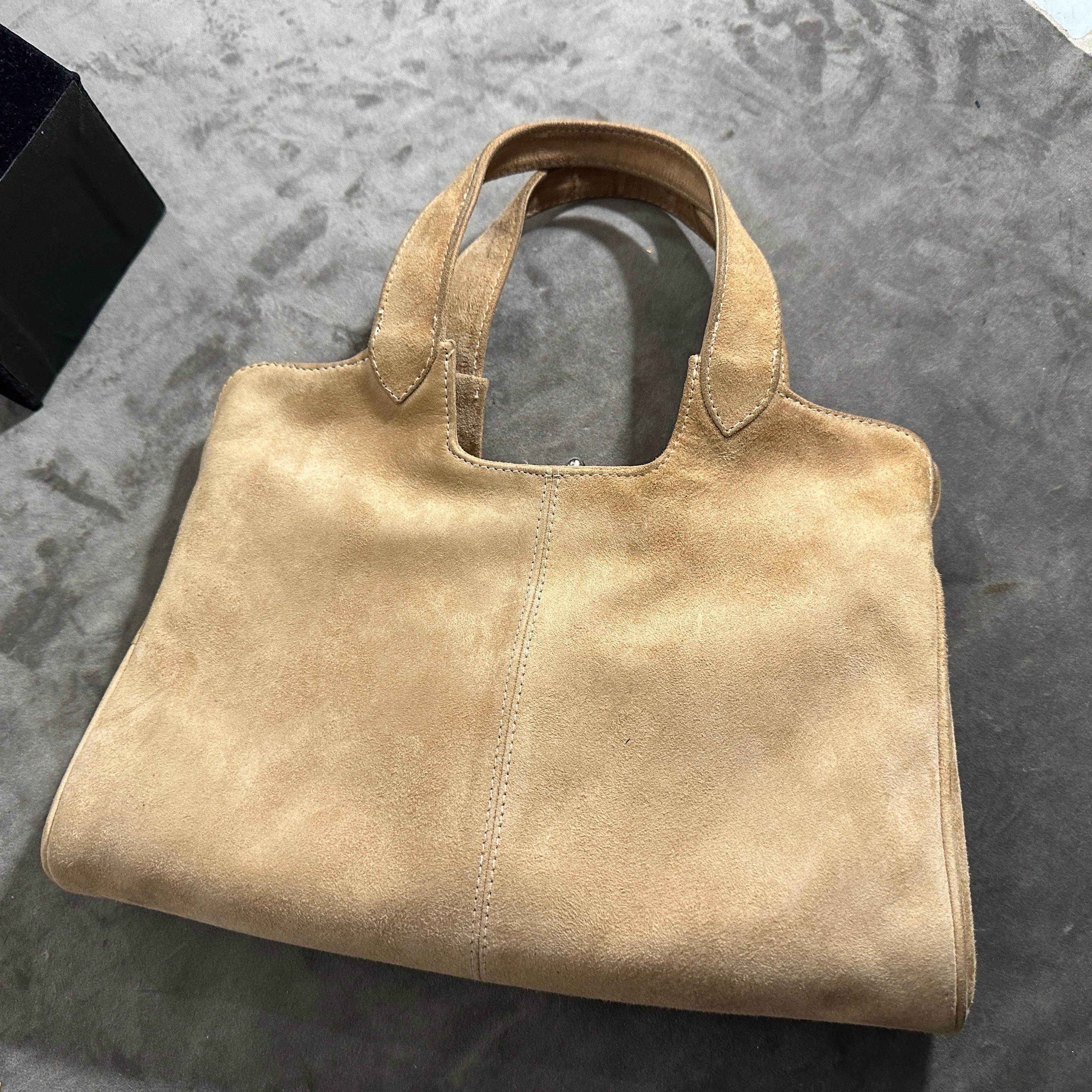 Women's A Luxury 1960s Light Brown Suede leather Italian Hand-bag For Sale