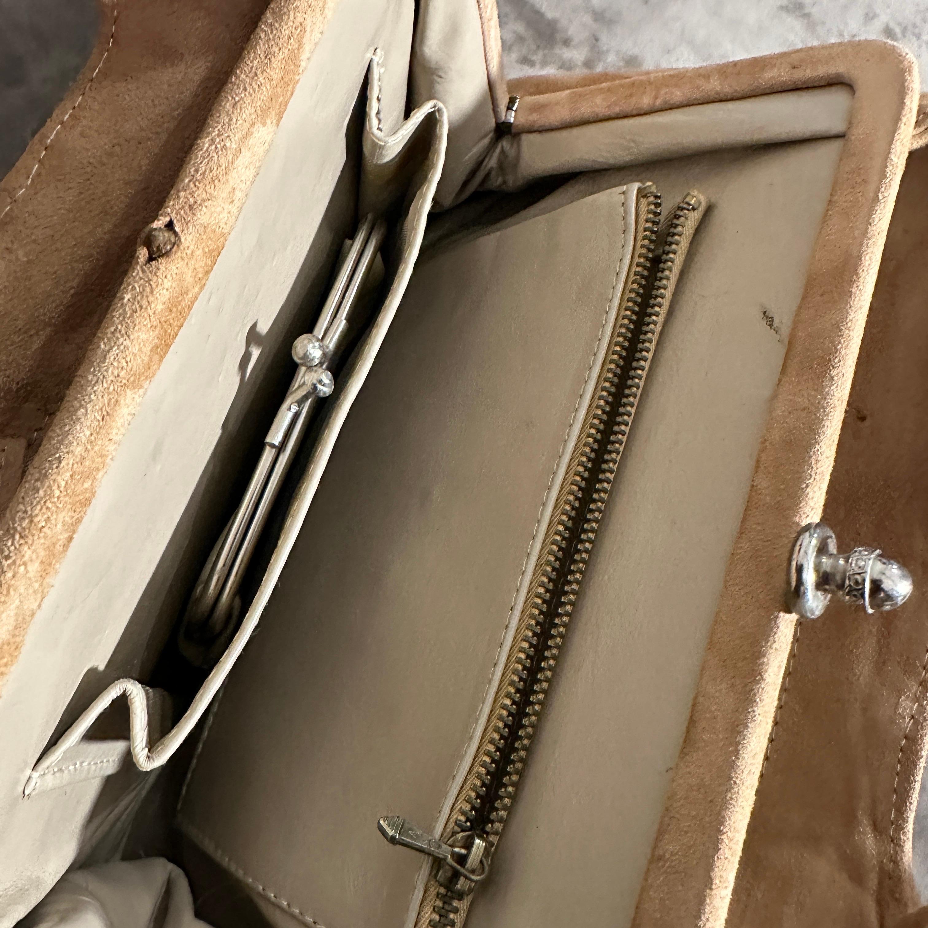 A Luxury 1960s Light Brown Suede leather Italian Hand-bag For Sale 1