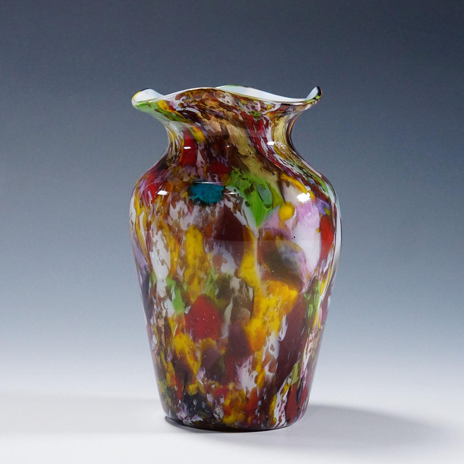 Mid-Century Modern A Macchie Art Glass Vase by Artisti Barovier Attribution, Murano ca. 1920s For Sale