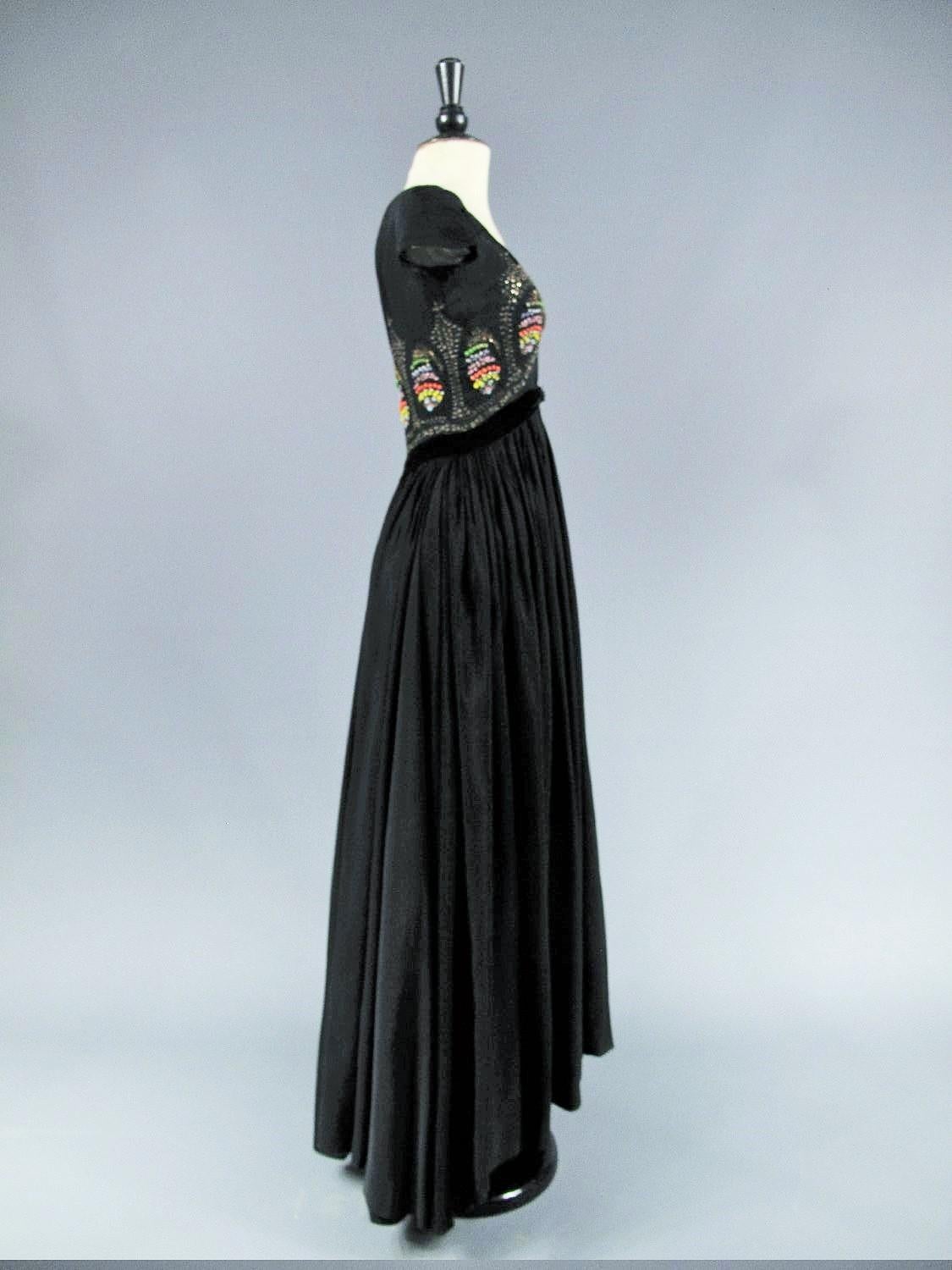 Ein Madame Grès Couture Abendkleid - Herbst Winter 1953 im Angebot 2