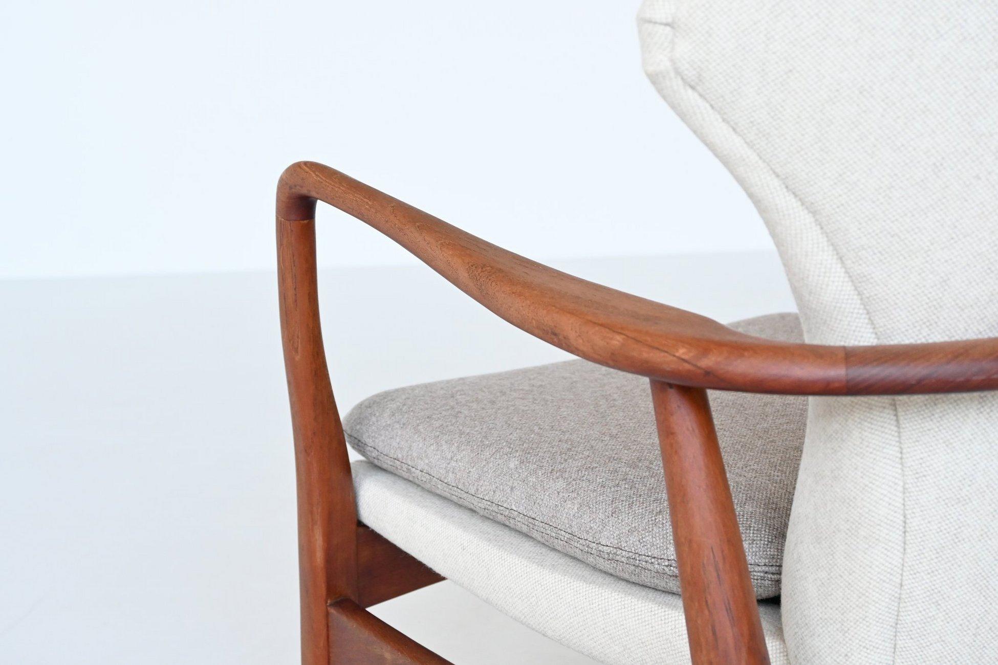 A. Madsen & H. Schubell lounge chair “Kirsten” Bovenkamp The Netherlands 1960 For Sale 3