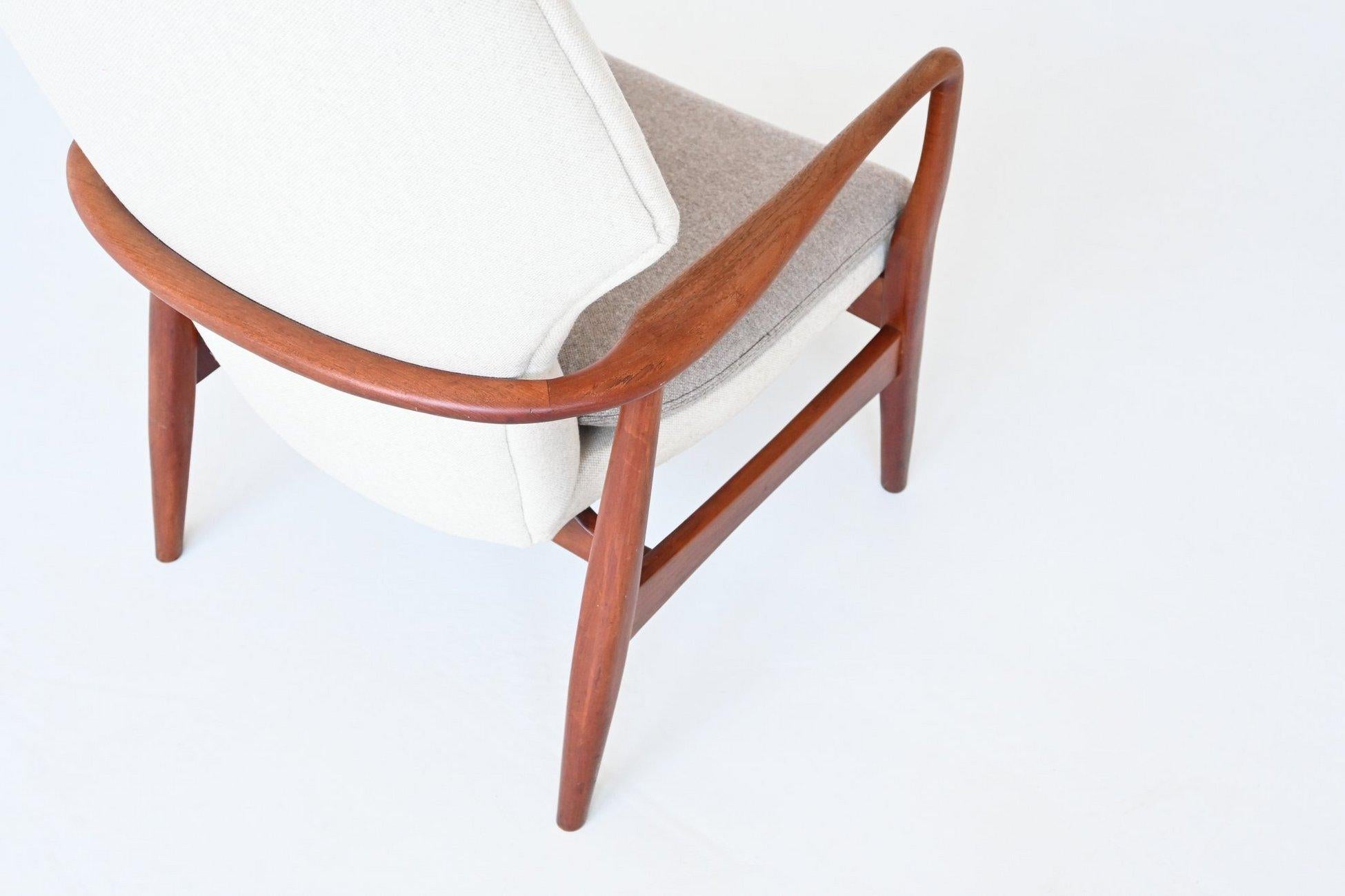 A. Madsen & H. Schubell lounge chair “Kirsten” Bovenkamp The Netherlands 1960 For Sale 9