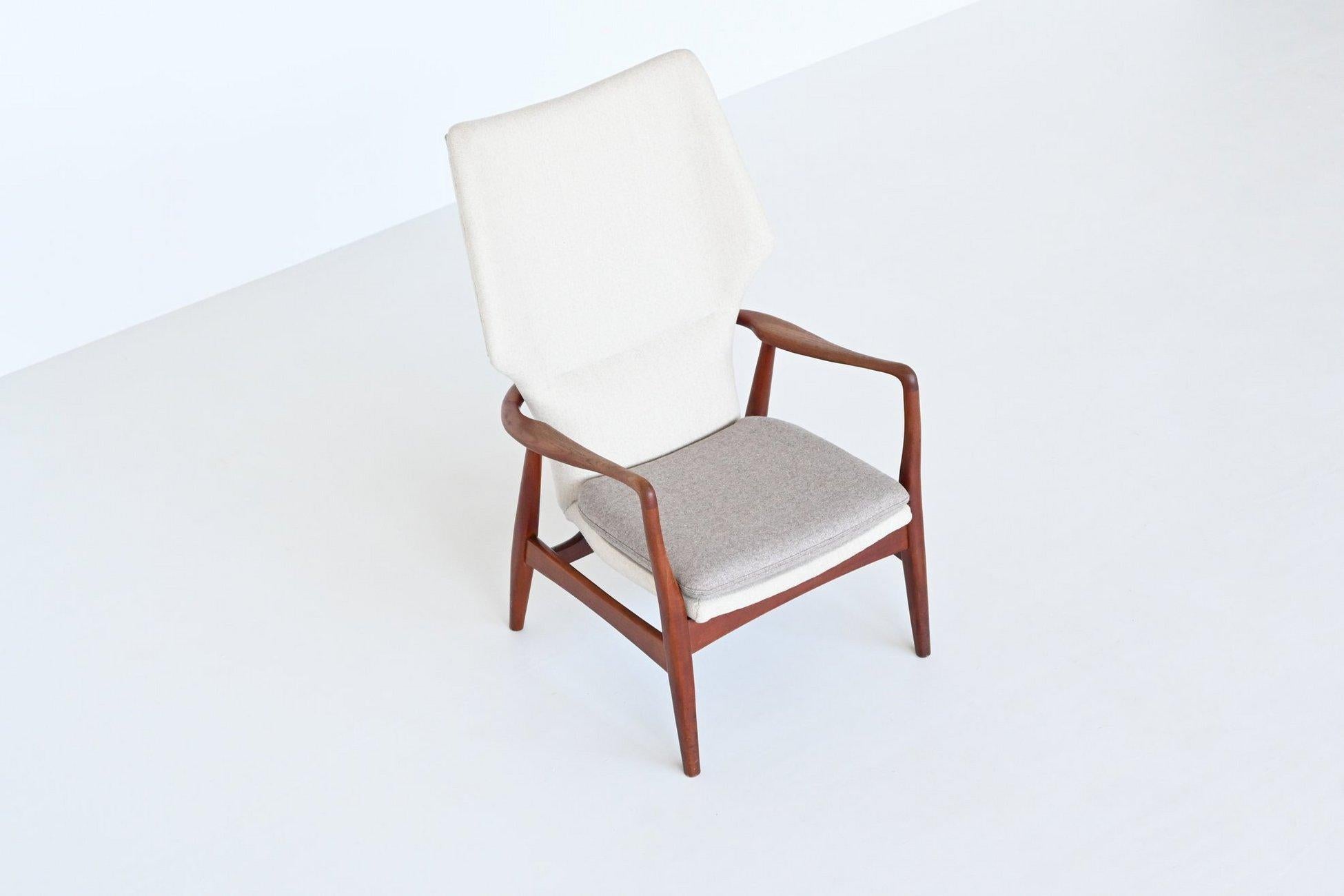 A. Madsen & H. Schubell lounge chair “Kirsten” Bovenkamp The Netherlands 1960 For Sale 10