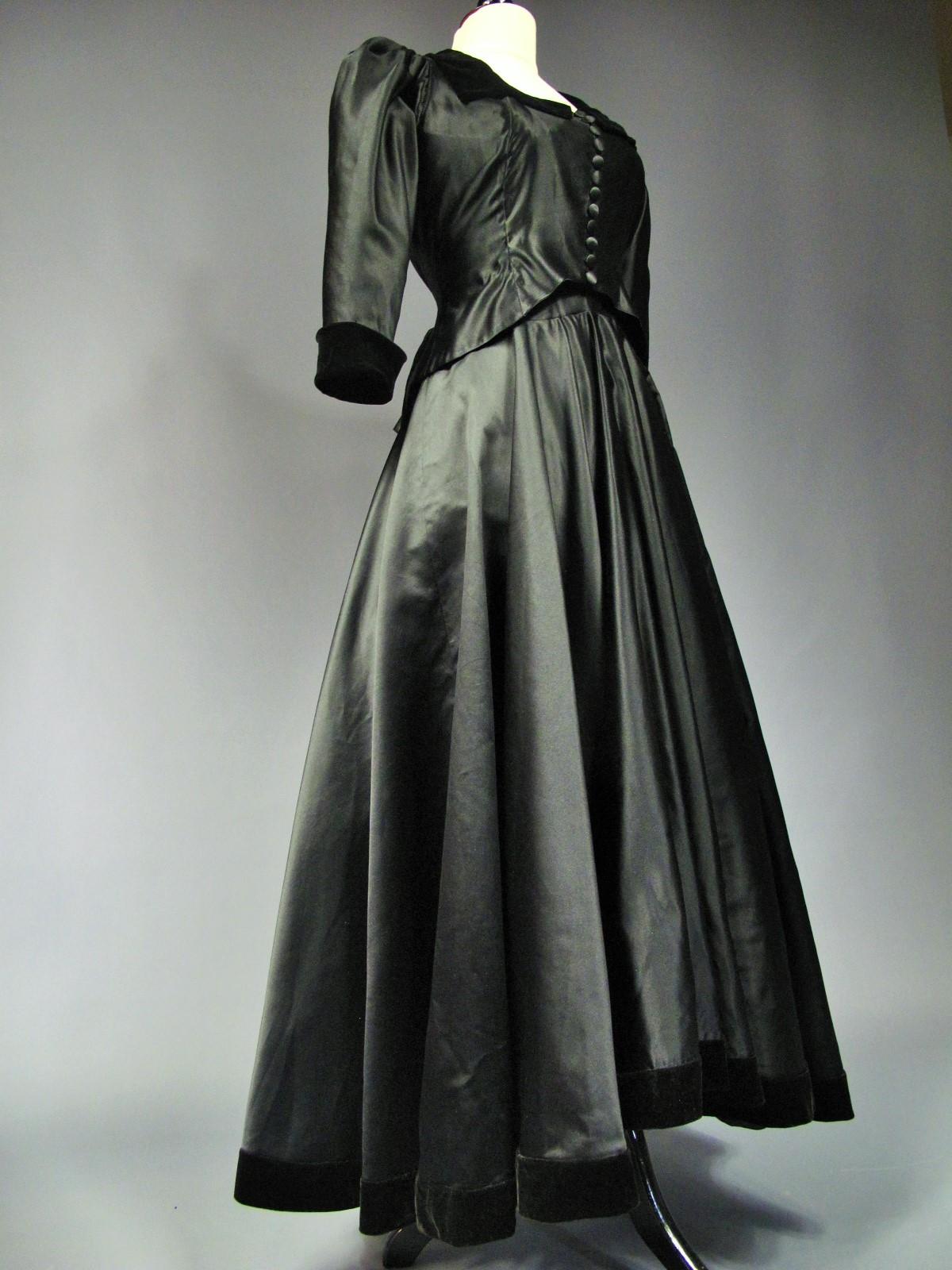 A Maggy Rouff Haute Couture black satin and velvet Evening Dress, Circa ...