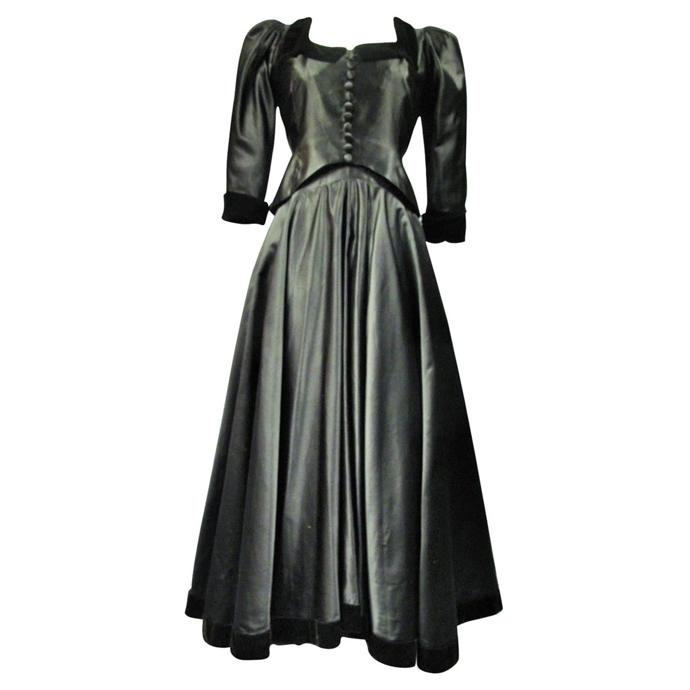 Robe de soirée en satin noir et velours Maggy Rouff Haute Couture, Circa 1935 en vente