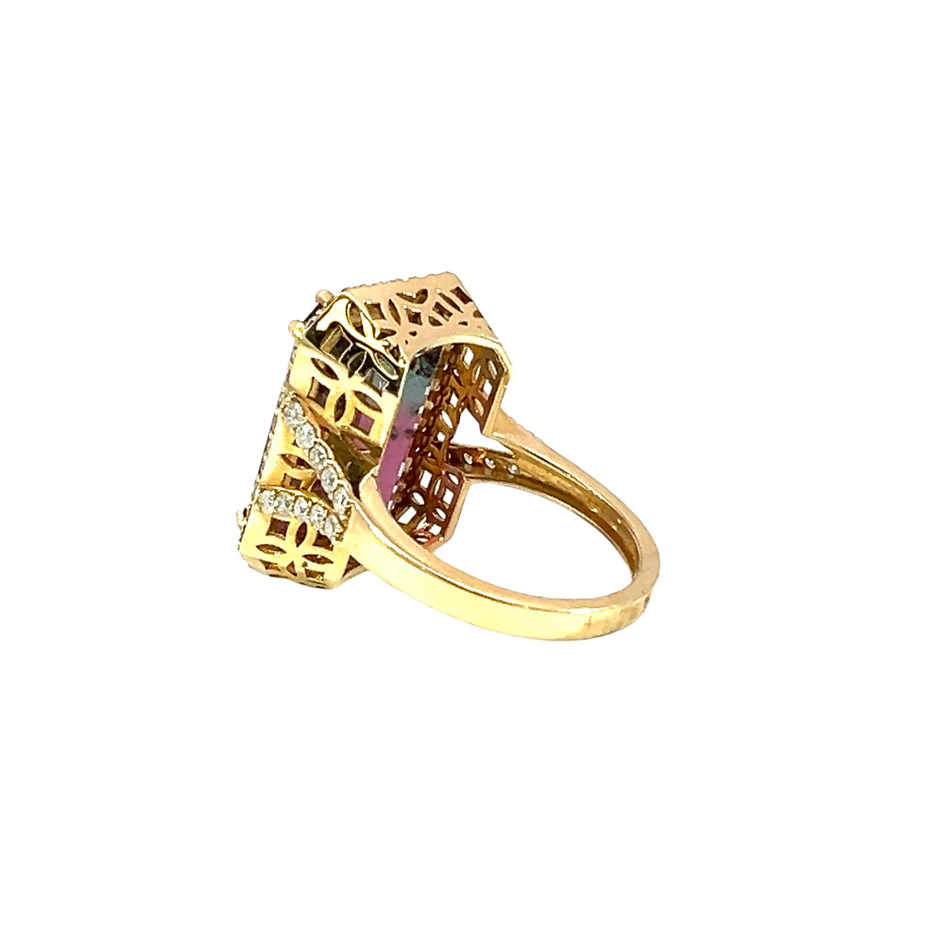 Donna Un magnifico anello con tormalina e diamante in oro 18 carati in vendita