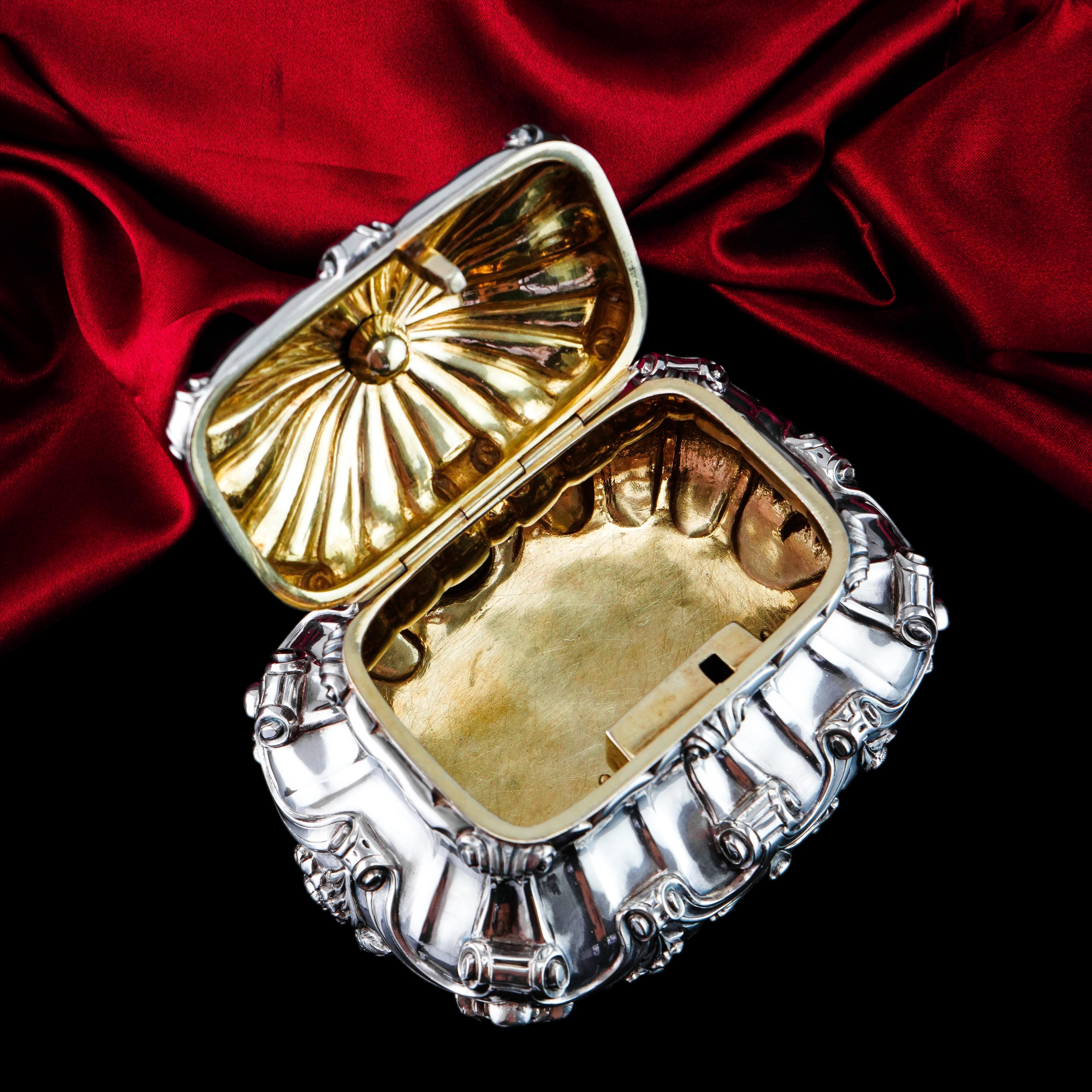 A Magnificent Antique Solid Silver Tea Caddy/Sugar Box Large & Heavy - 19th c. For Sale 7