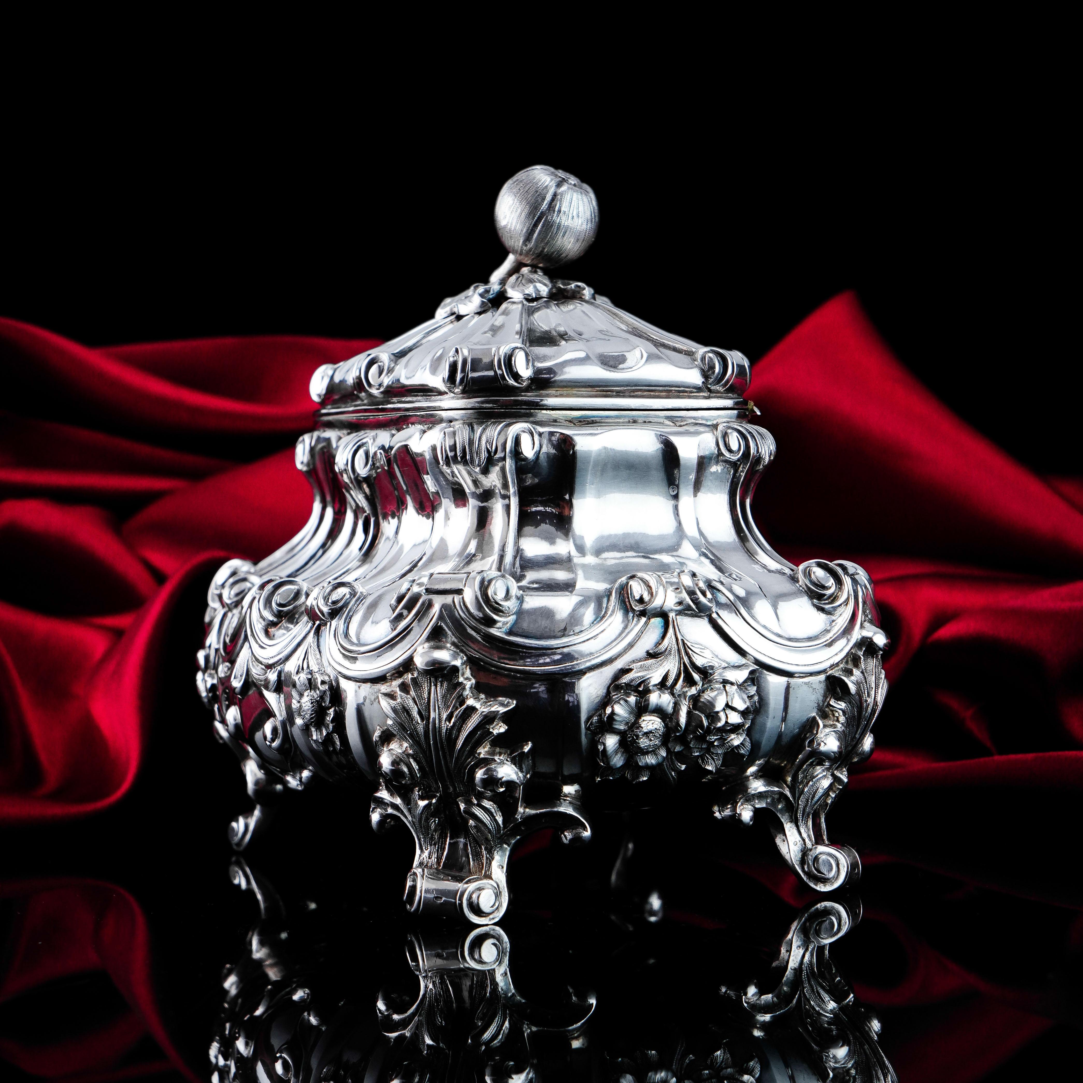 A Magnificent Antique Solid Silver Tea Caddy/Sugar Box Large & Heavy - 19th c. For Sale 11