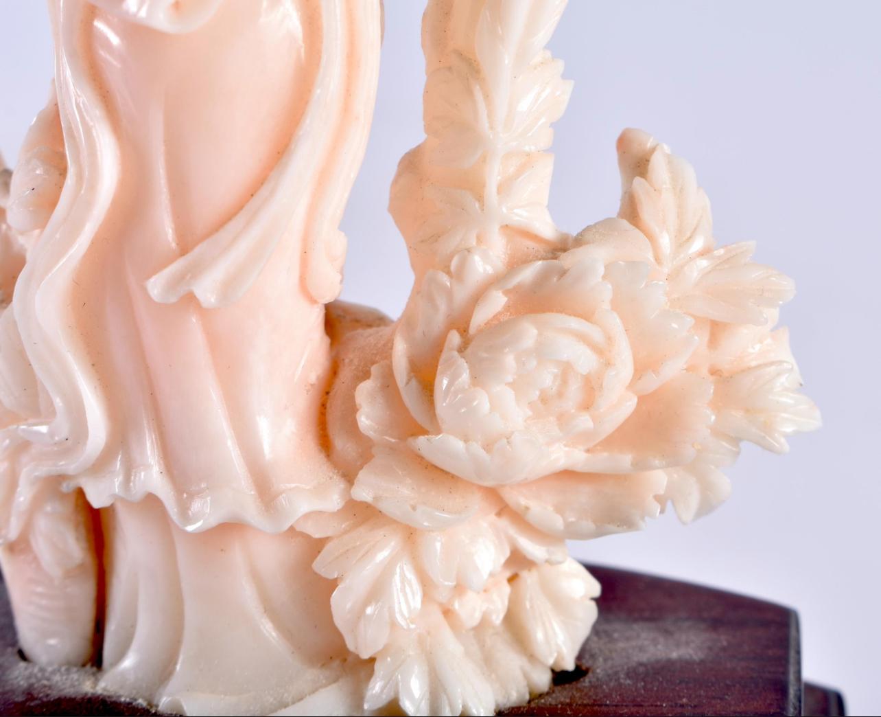 Hand-Carved A MAGNIFICENT CHINESE CARVED CORAL FIGURE OF A BEAUTY. Late Qing Dynasty  For Sale