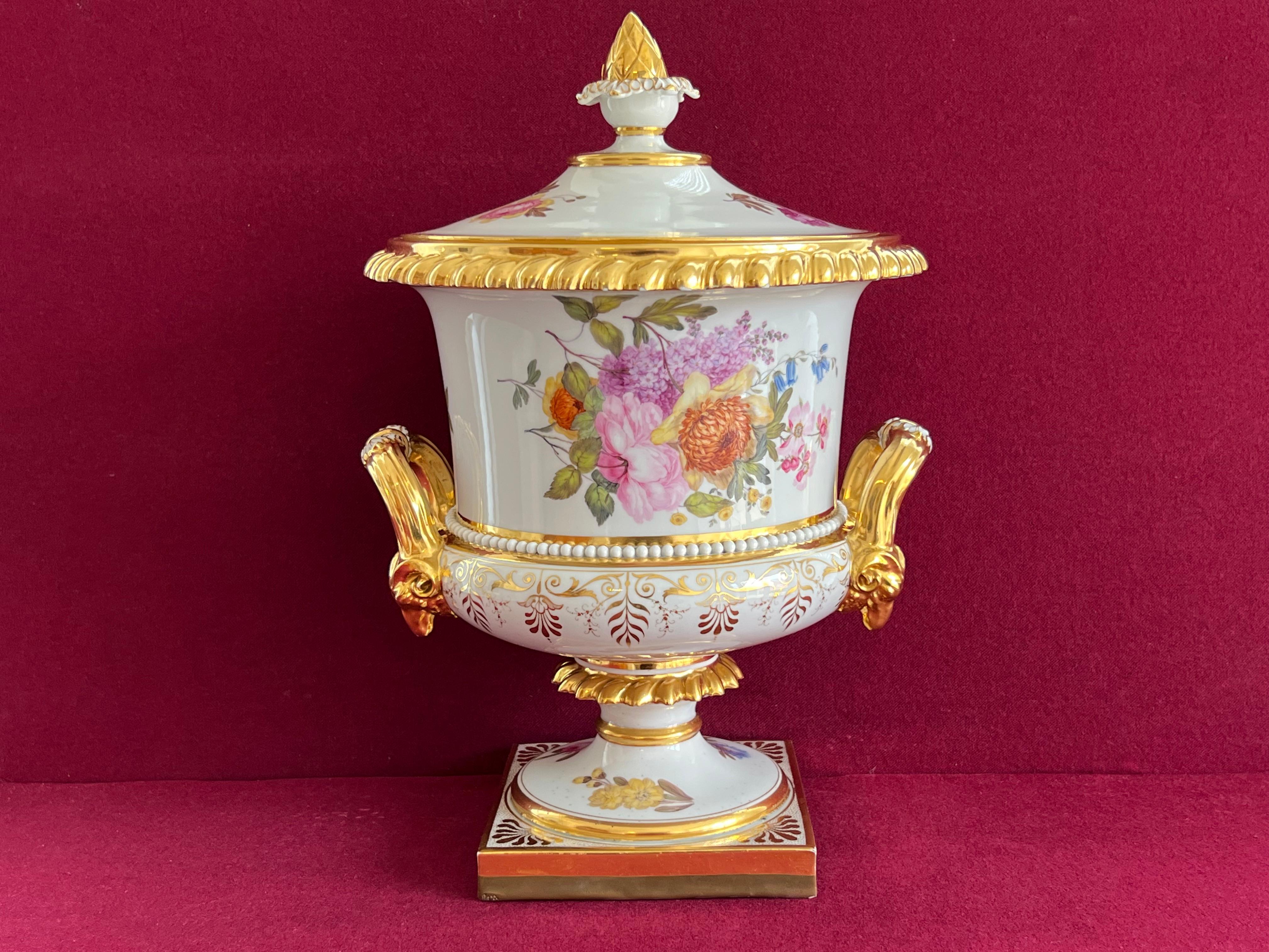Magnificent Flight, Barr and Barr Worcester Ice Pail, circa 1820-1830 3