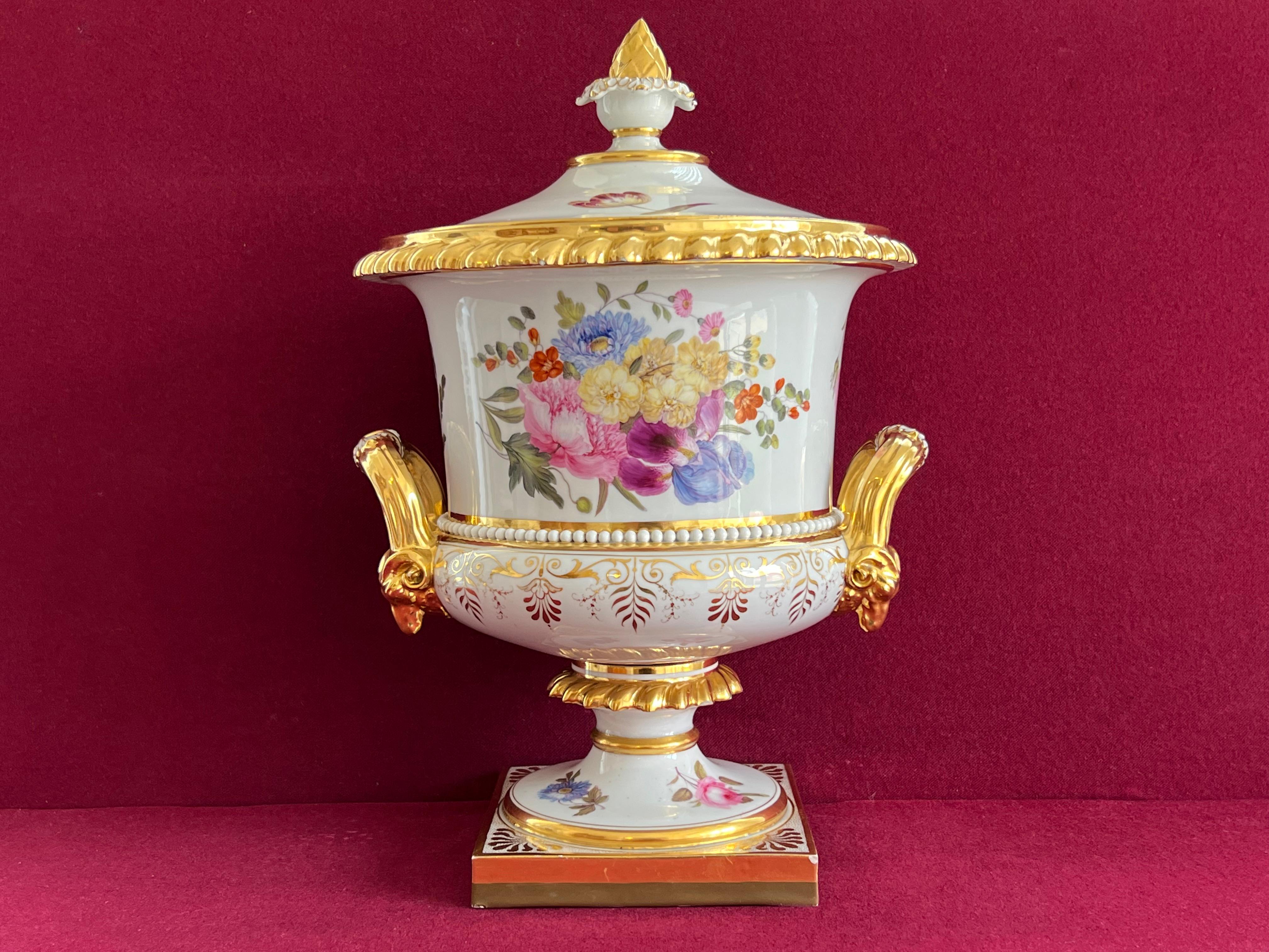 Magnificent Flight, Barr and Barr Worcester Ice Pail, circa 1820-1830 5
