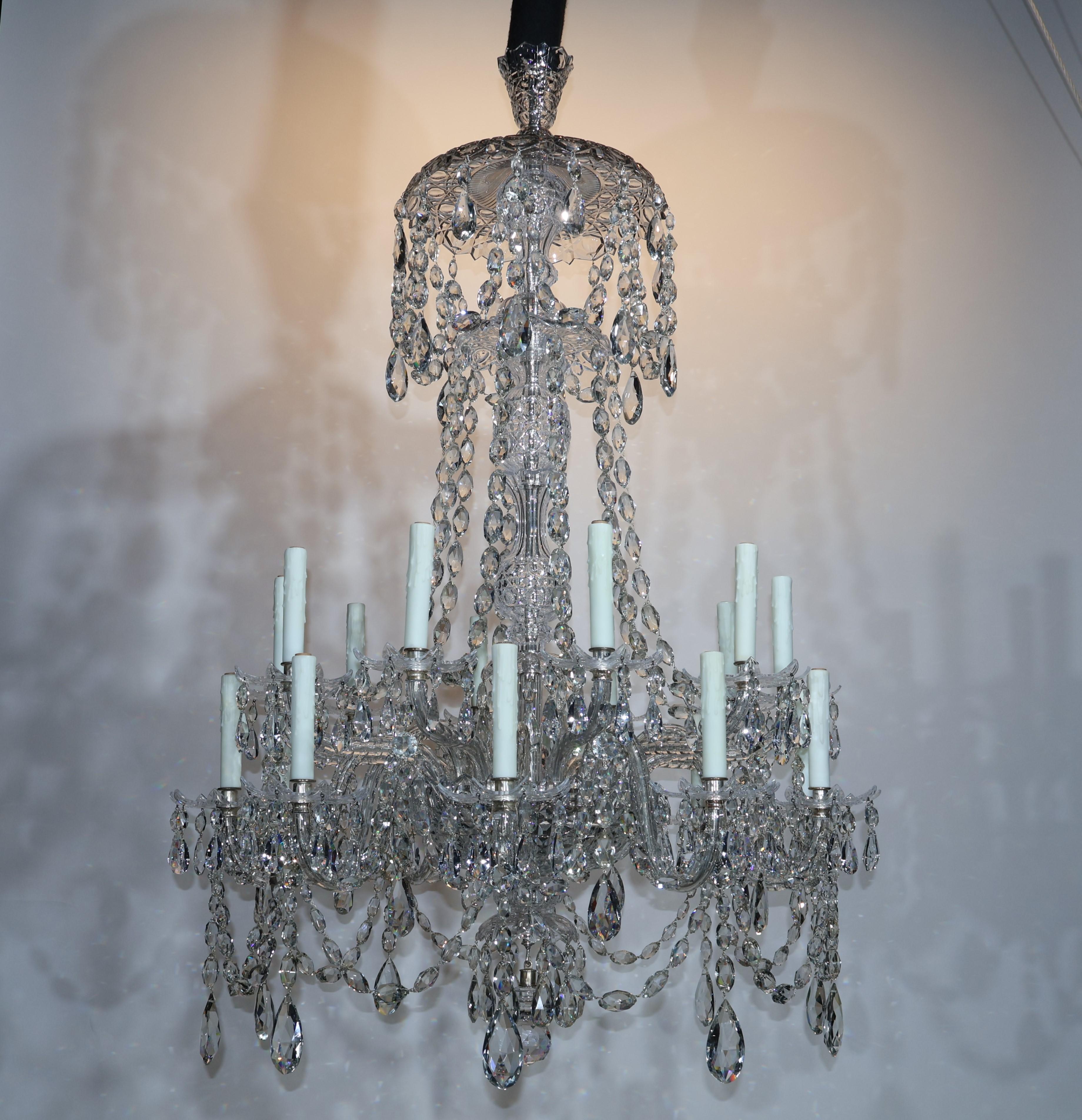 Un magnifico lampadario di cristallo di Giorgio IV in vendita 5