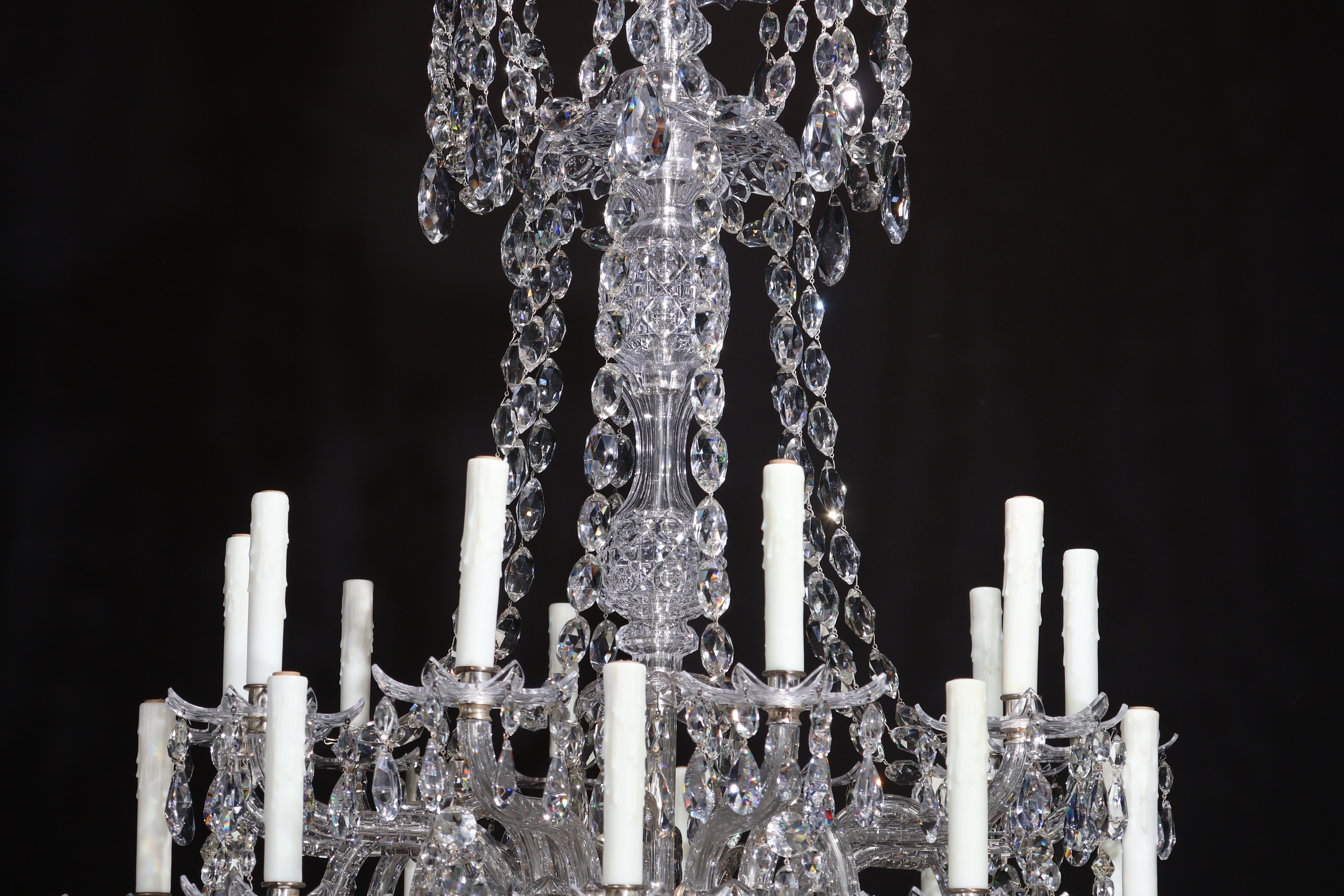 Un magnifico lampadario di cristallo di Giorgio IV in vendita 8