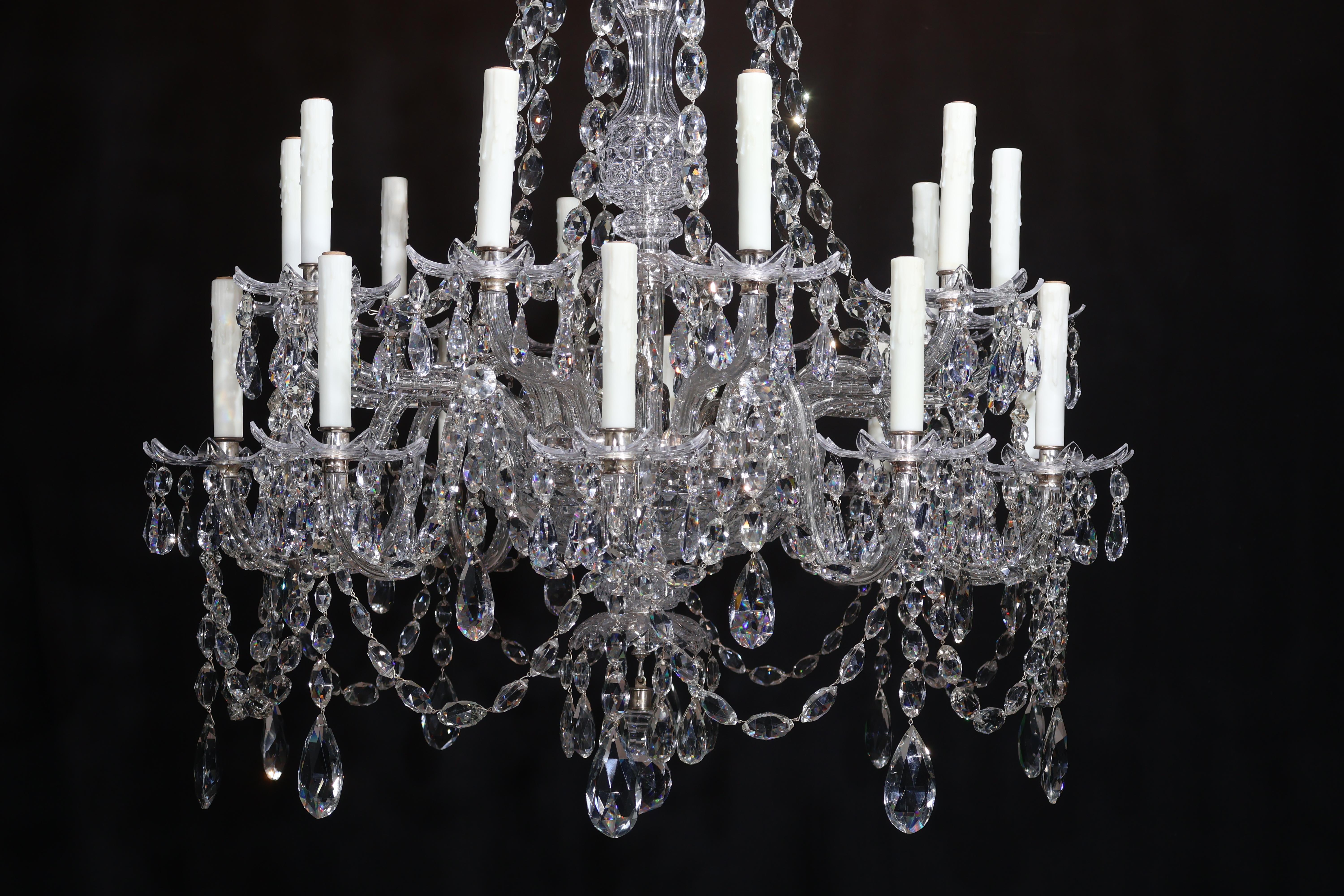 Cristallo Un magnifico lampadario di cristallo di Giorgio IV in vendita