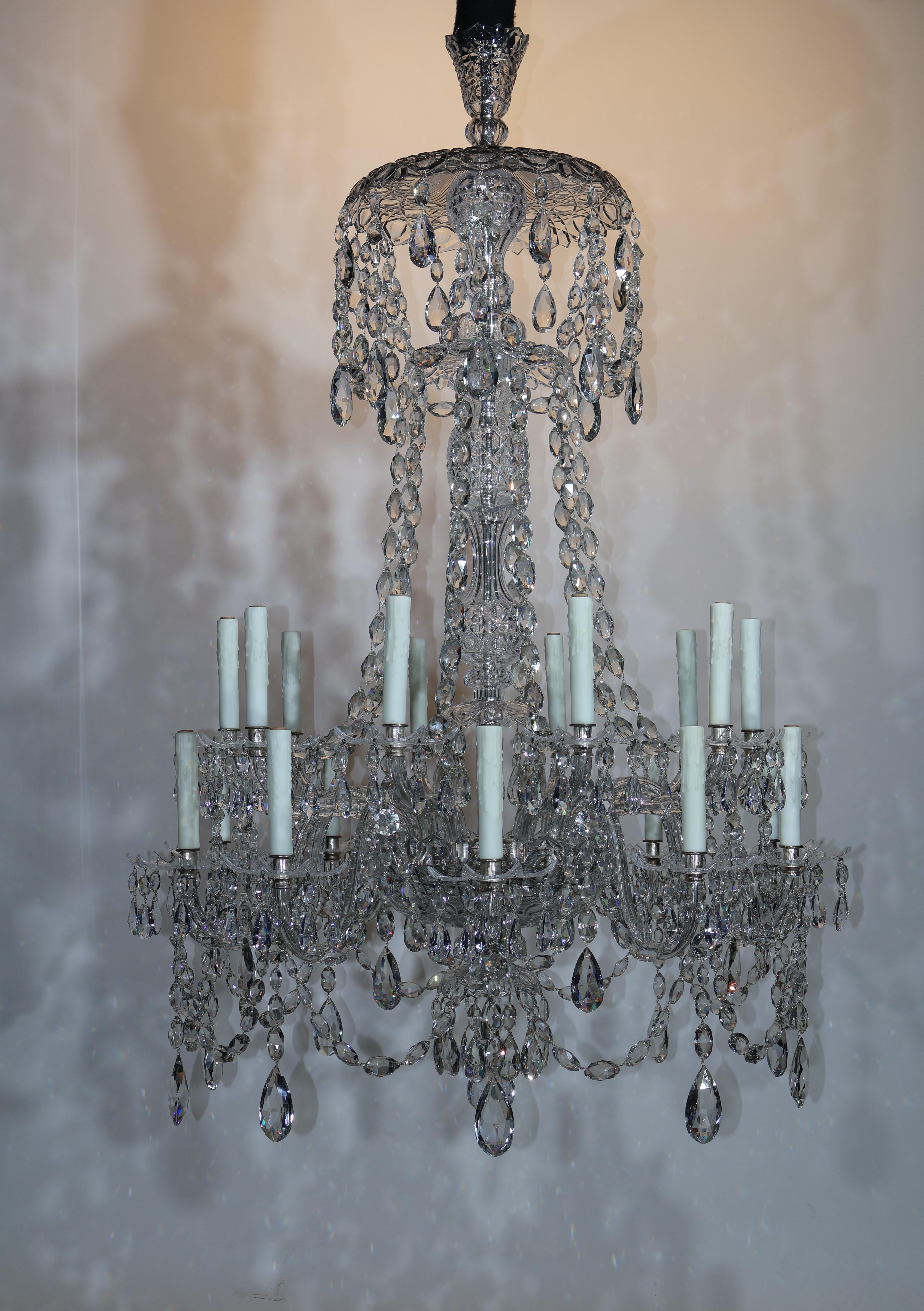 Un magnifico lampadario di cristallo di Giorgio IV in vendita 1