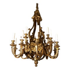 Ein prächtiger Kronleuchter aus vergoldeter Bronze im Regence-Stil