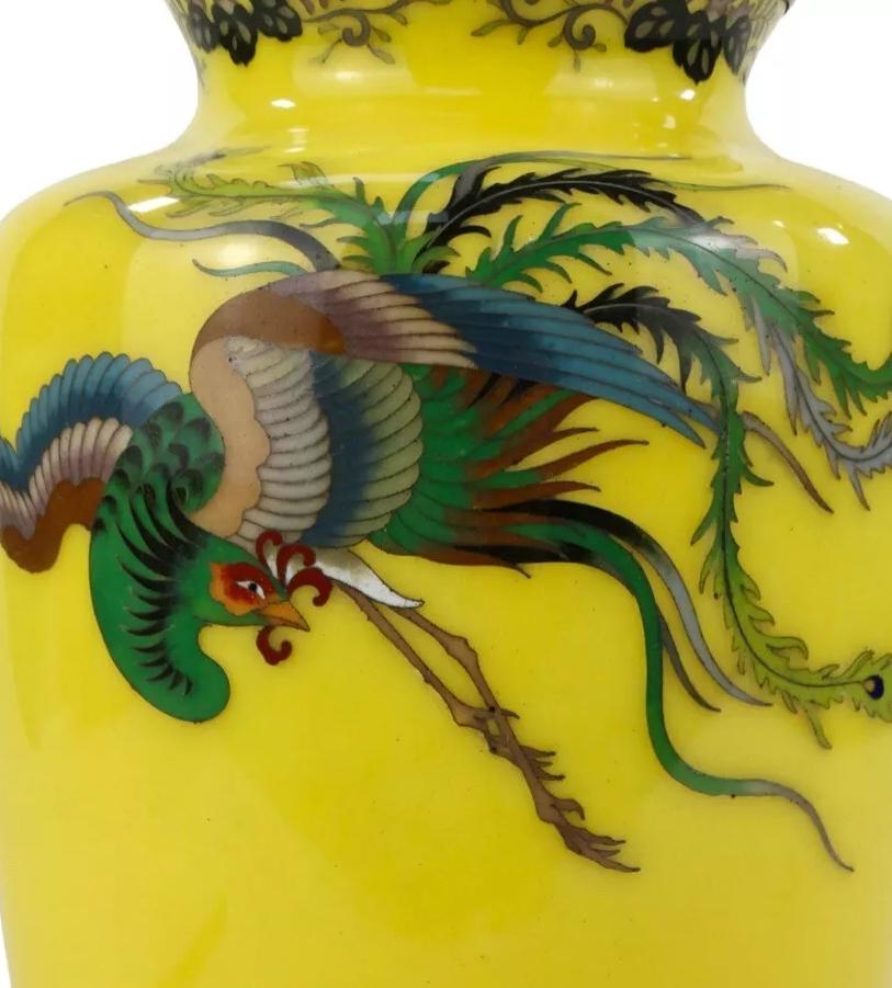 A Magnificent Japanese Antique Cloisonne Enamel Vase  By Ando Jubei. Taisho Era In Good Condition For Sale In London, GB