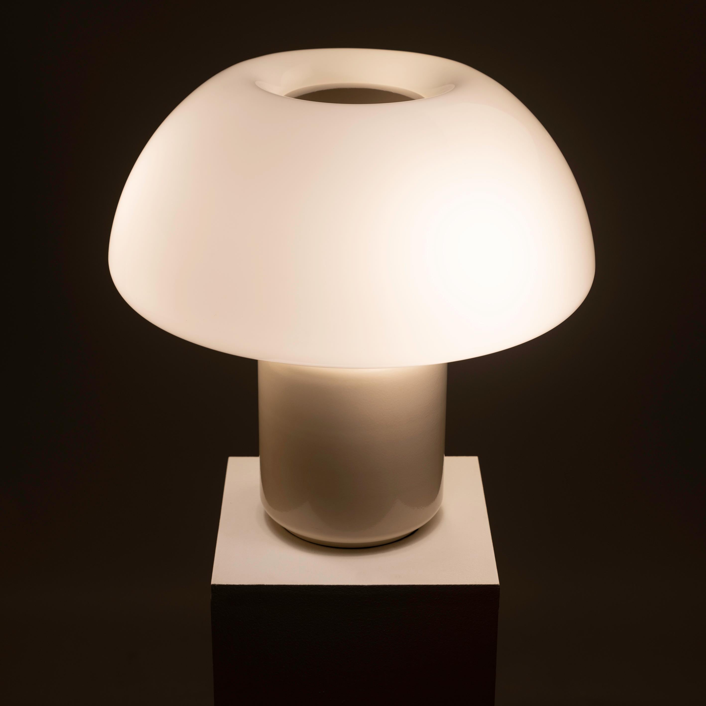 Italian A magnificent mushroom Lamp by Elio Martinelli for Martinelli Luce, Italy 1970s