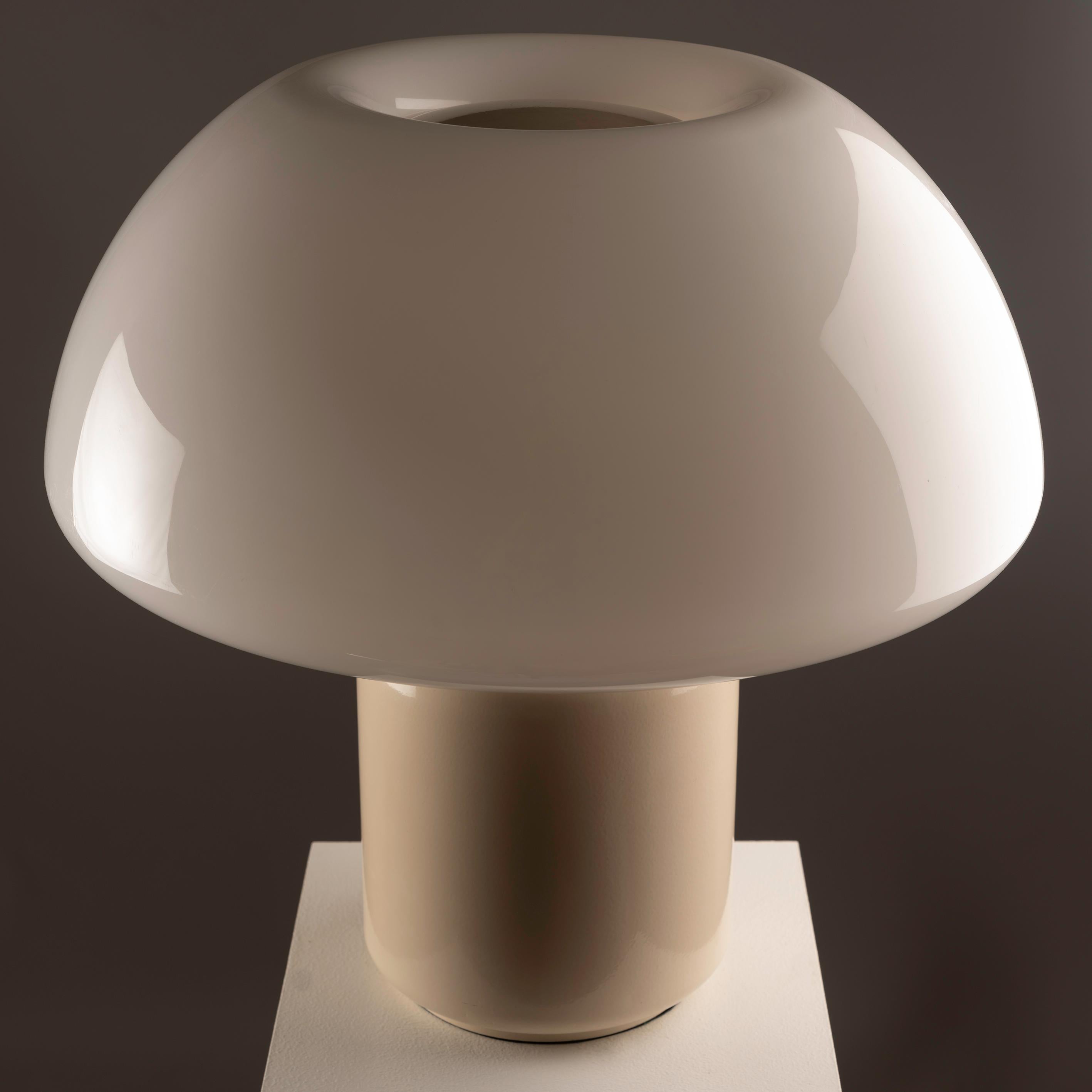 Aluminum A magnificent mushroom Lamp by Elio Martinelli for Martinelli Luce, Italy 1970s