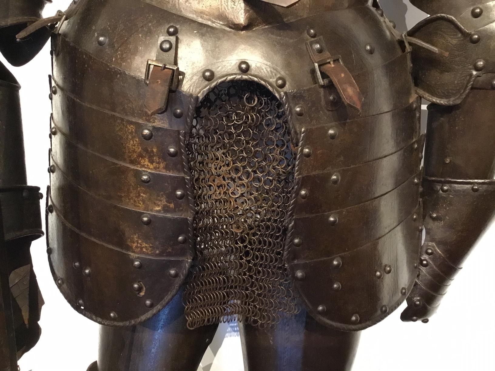 Magnificent Pair of 19th Century Suit of Armour in the 16th Century Style For Sale 9