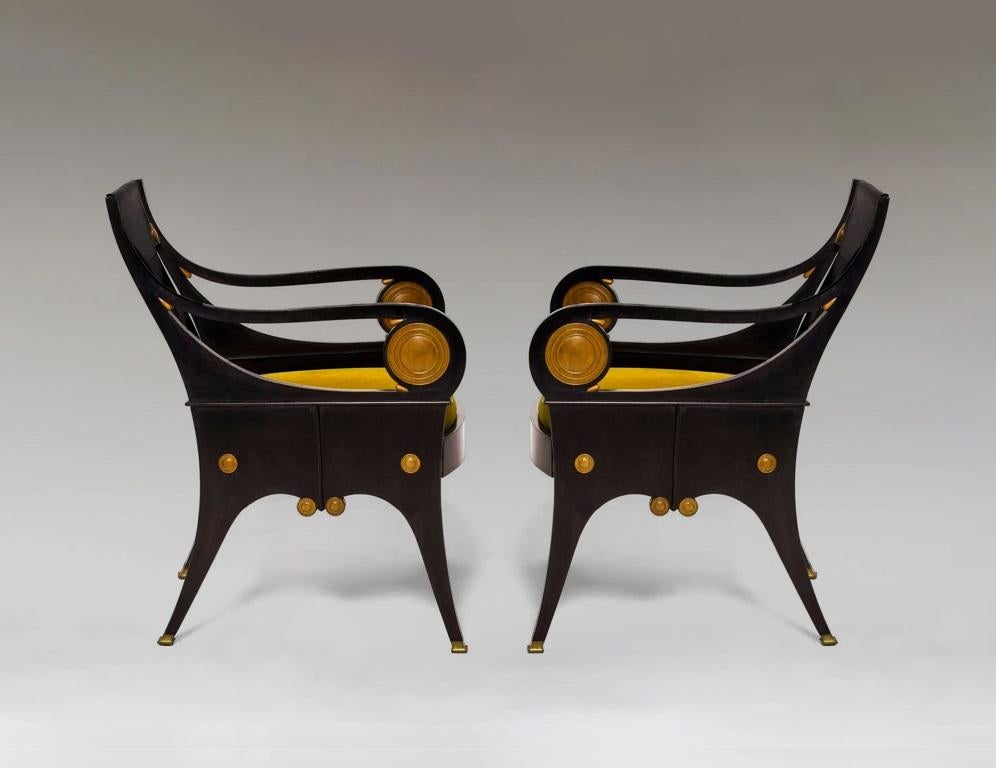 Slovène Magnifique paire de fauteuils de Josef Plecnik en vente