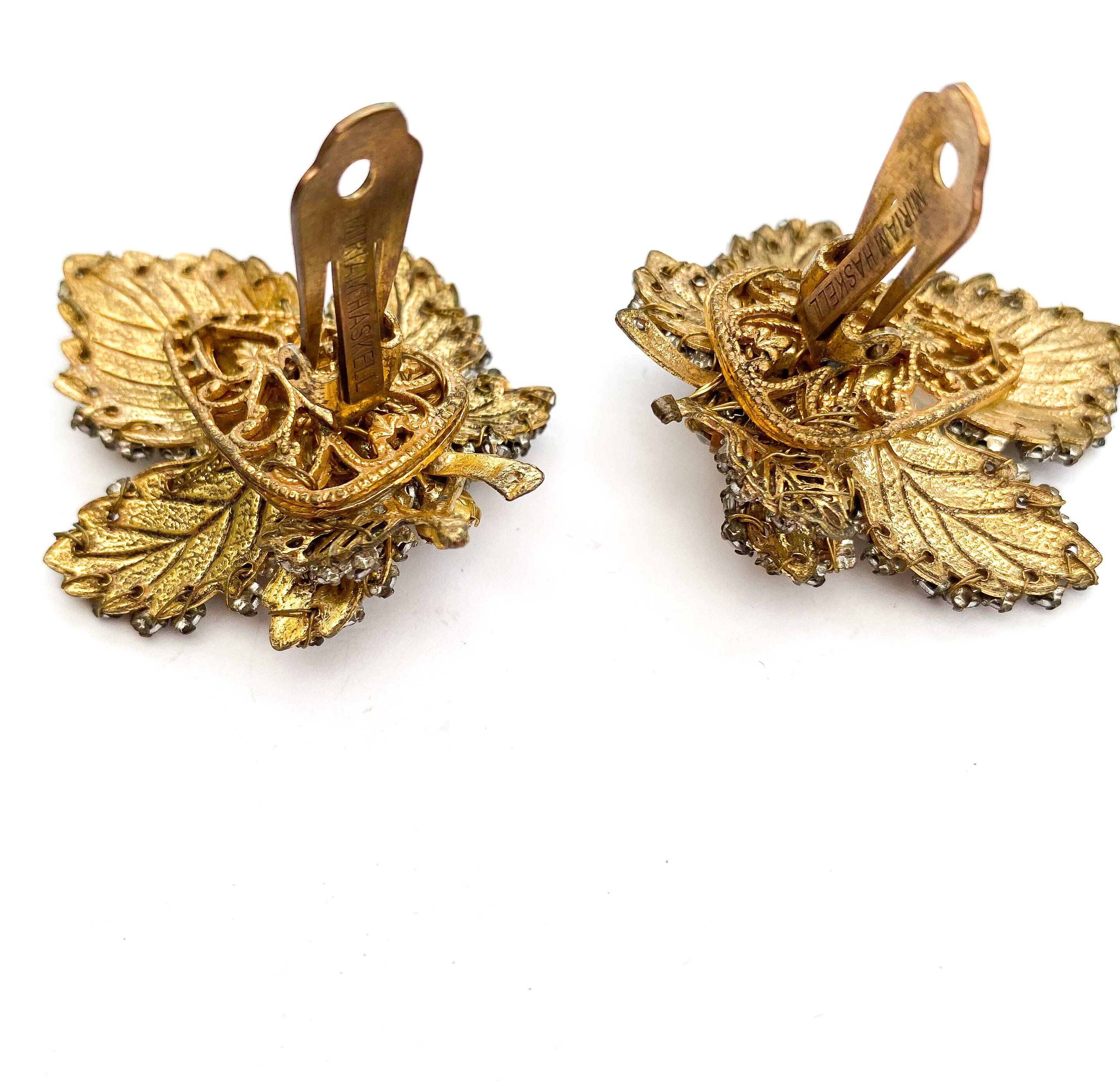 A magnificent pair of gilt/rose montes 'leaf' earrings, Miriam Haskell, 1960s. For Sale 1