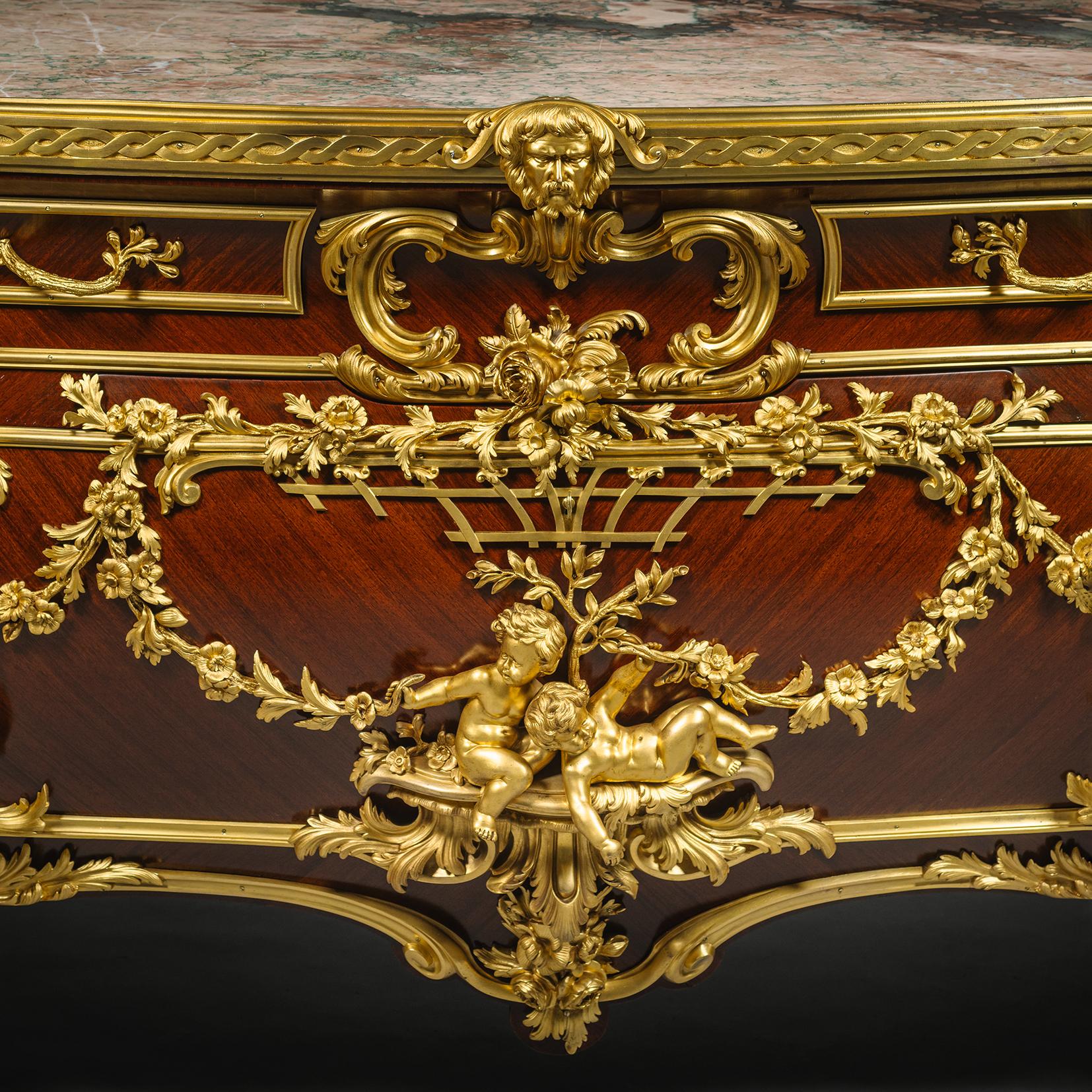 19th Century A Magnificent Rococo Style Commode After Johann Melchoir Kambli For Sale
